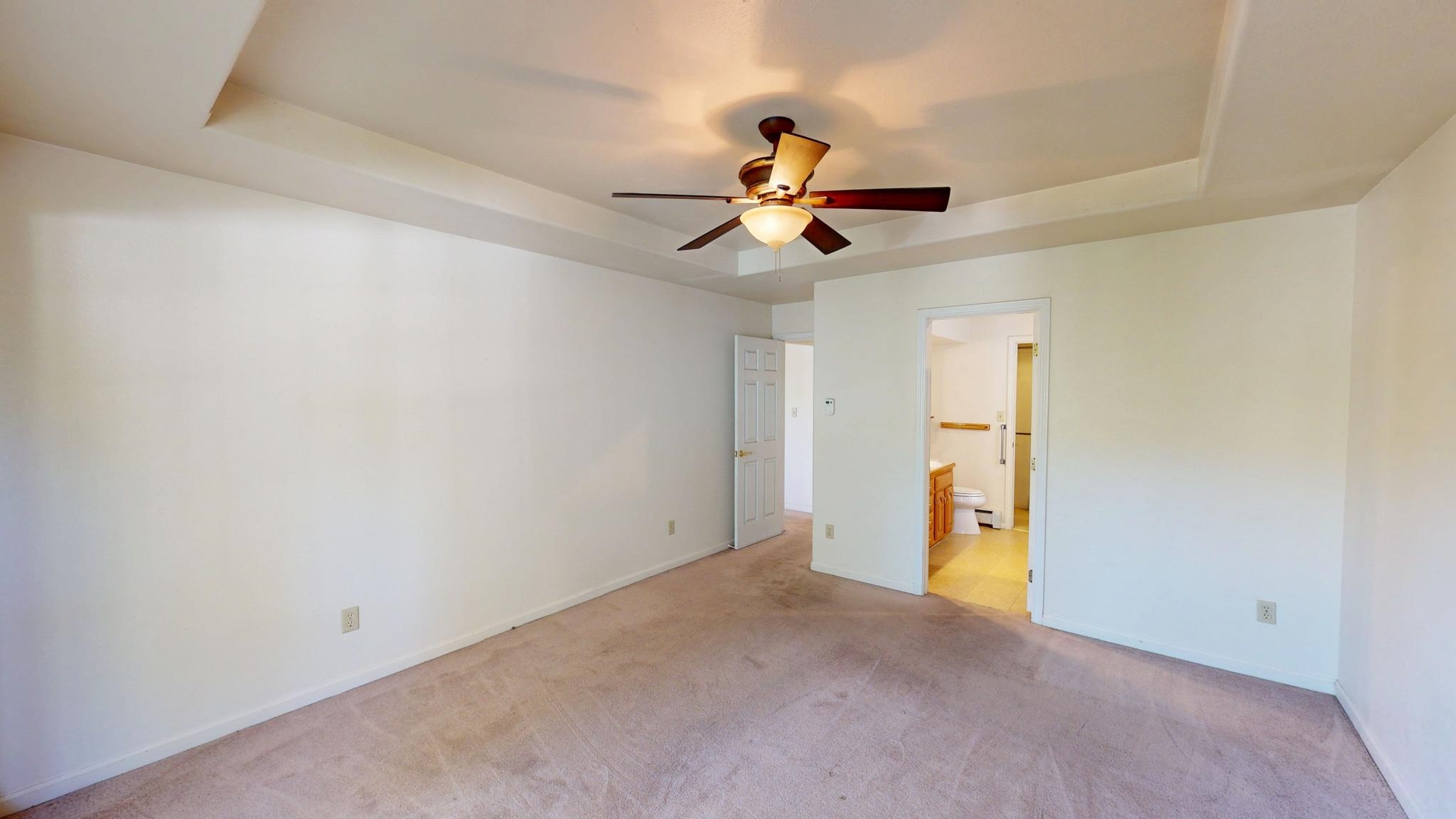 705 E Harbor Circle