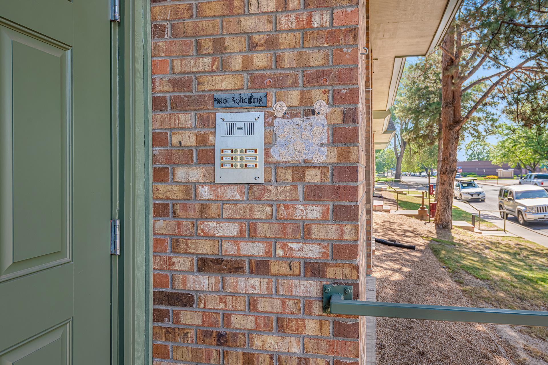 1140 Walnut Avenue Unit: 14