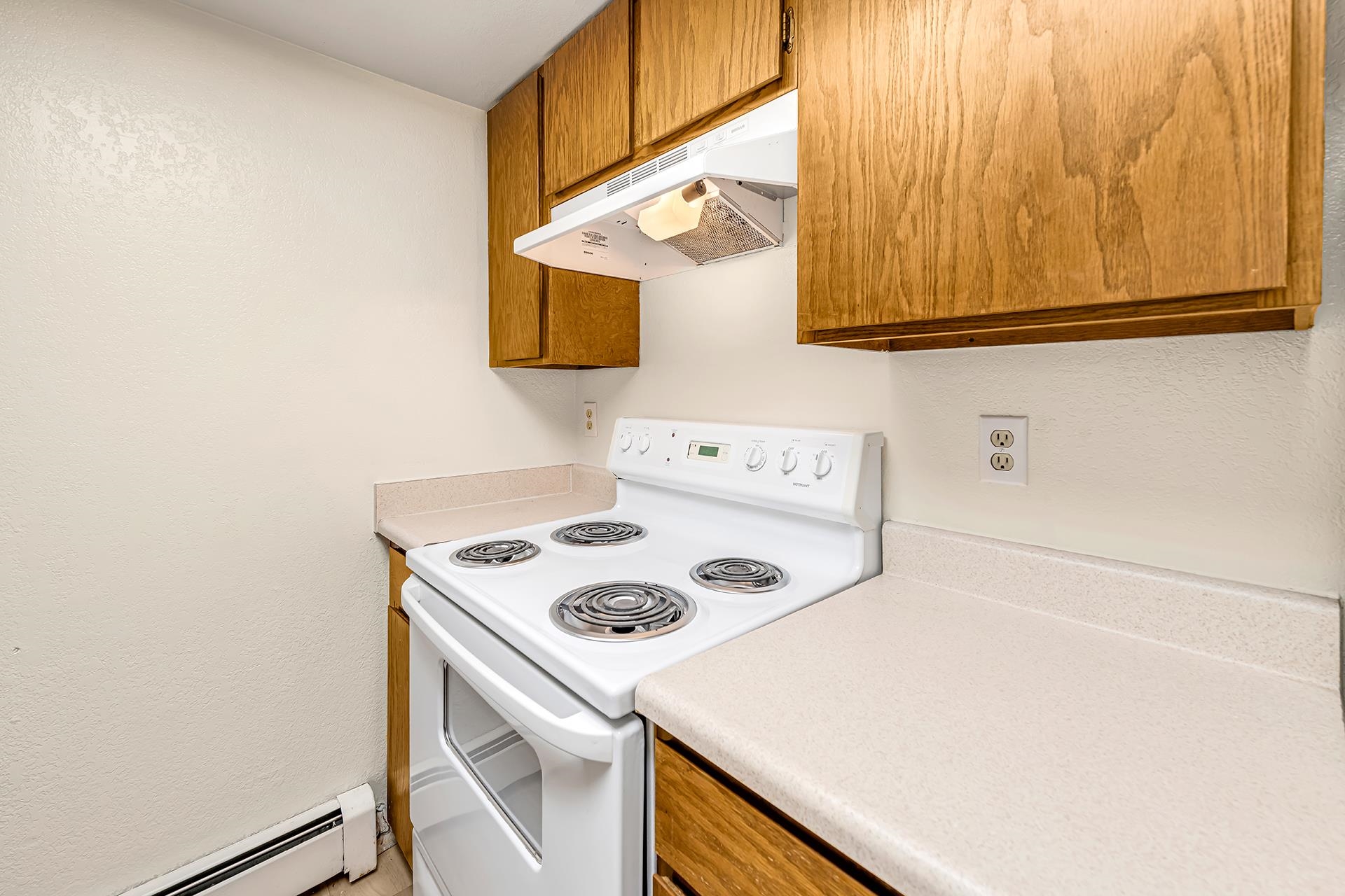 1140 Walnut Avenue Unit: 14