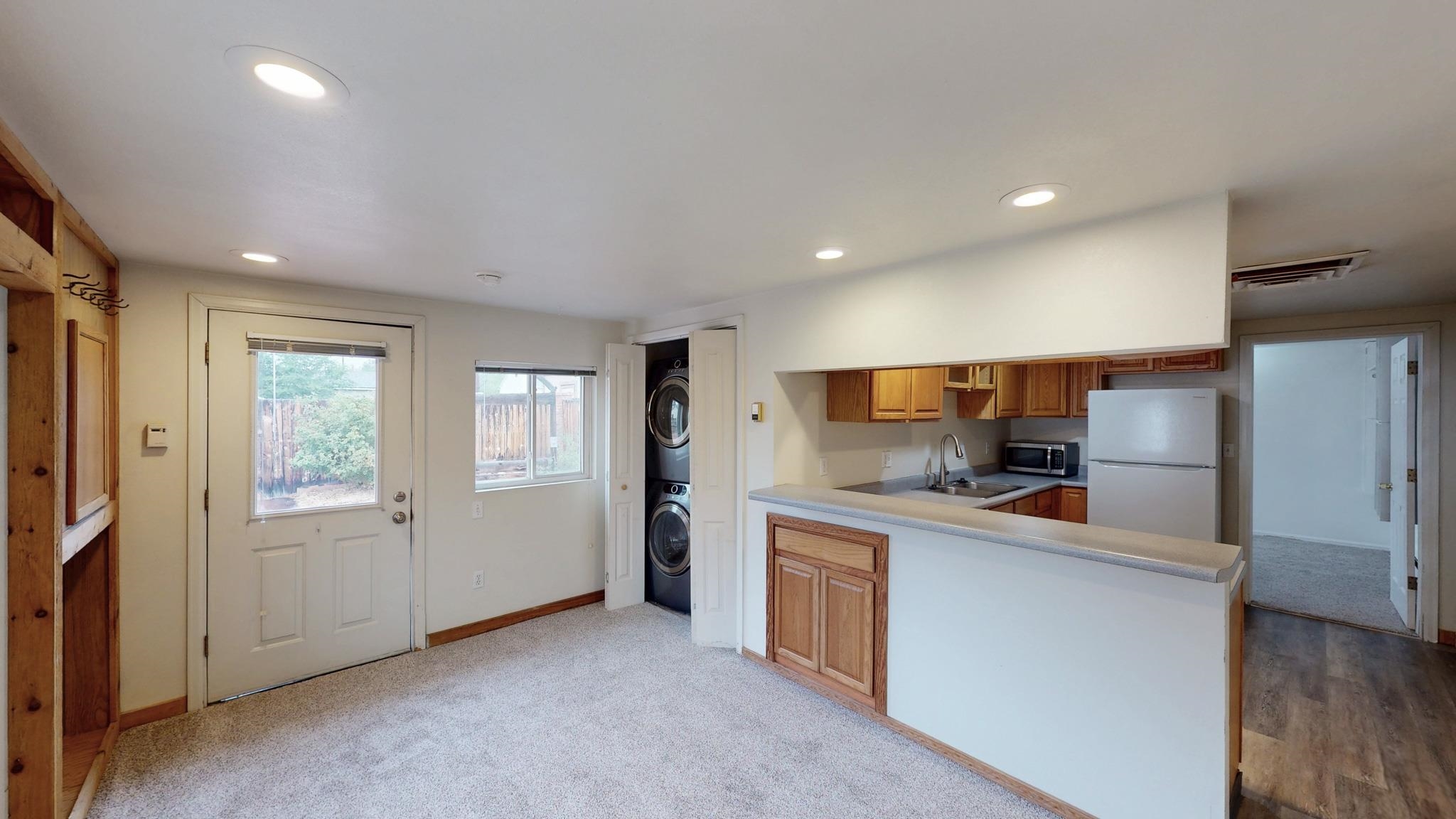 936 Teller Avenue