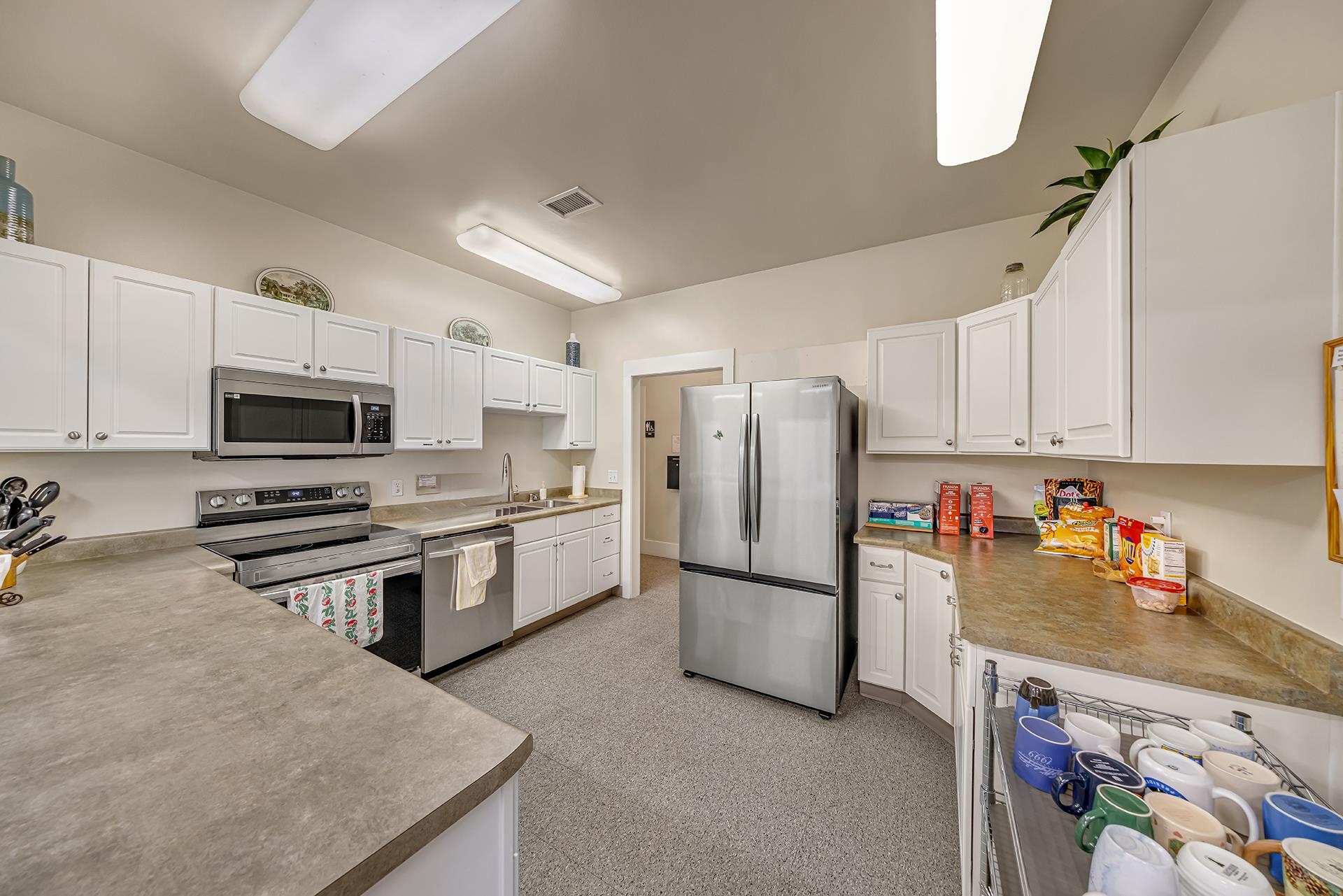 1233 Periwinkle Court