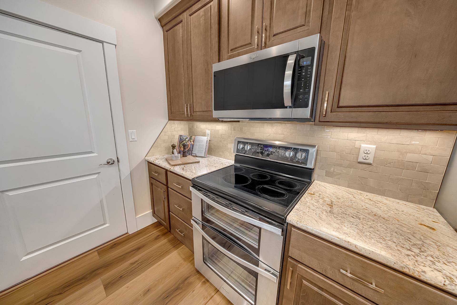 1233 Periwinkle Court