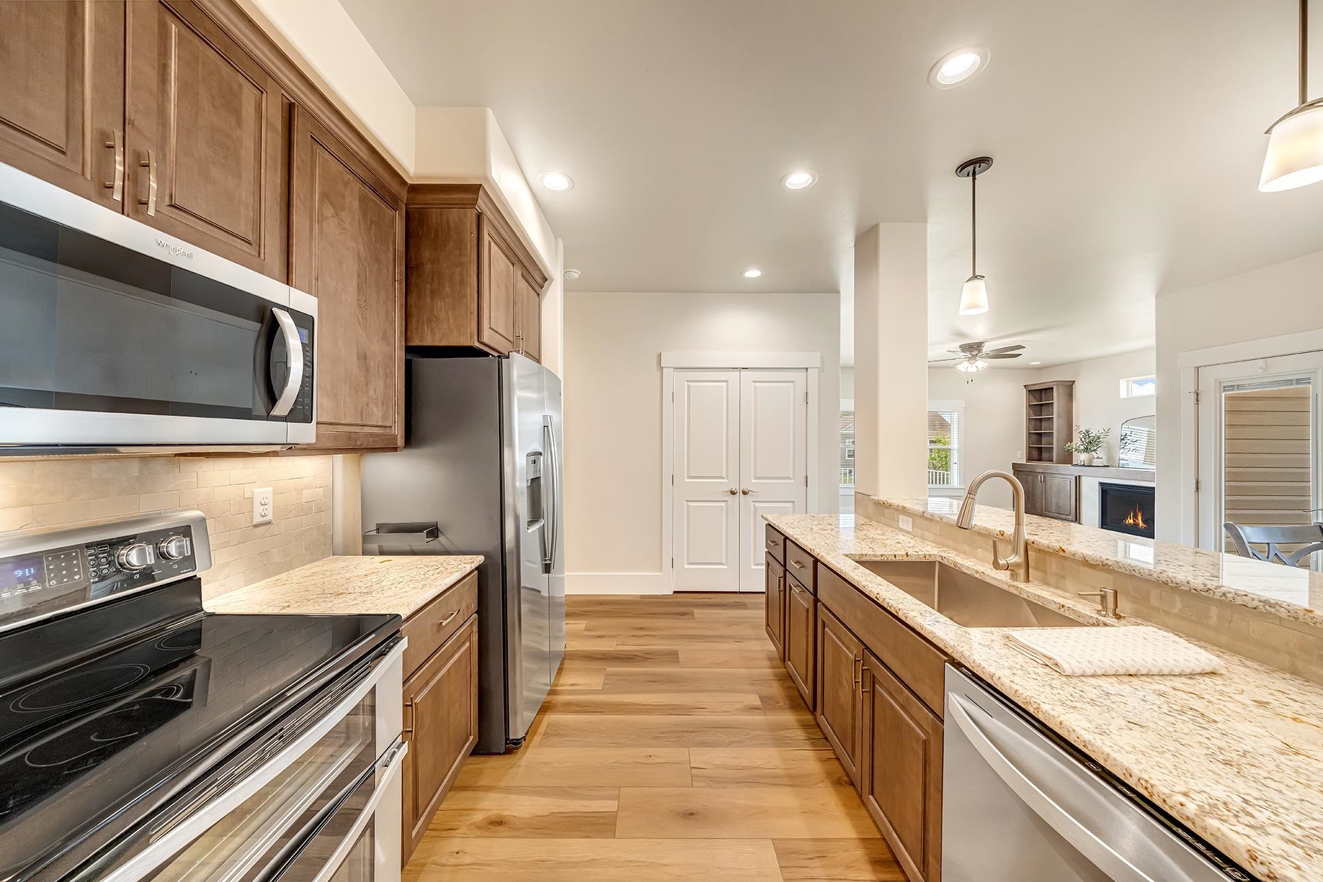 1233 Periwinkle Court