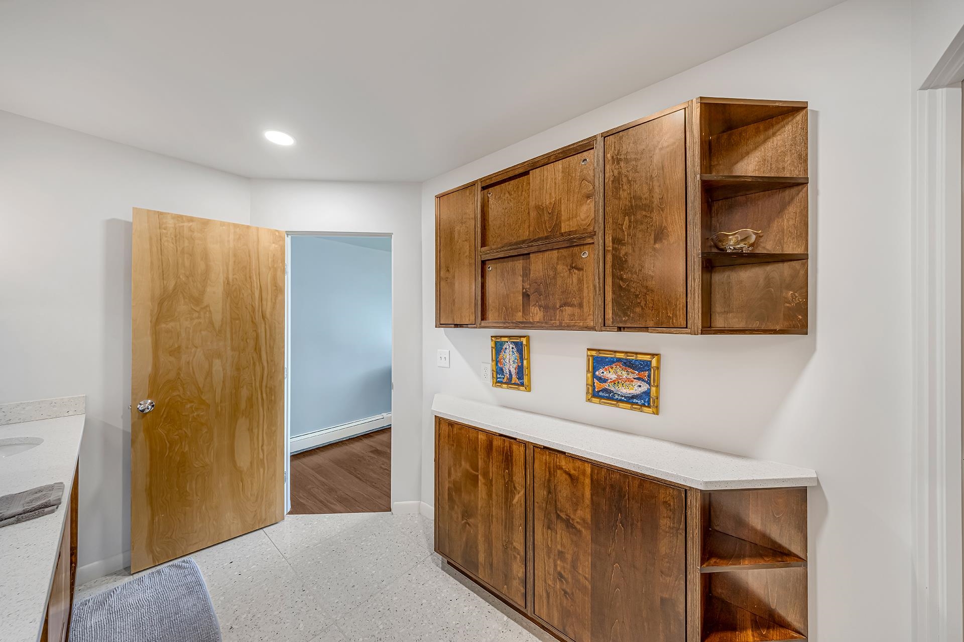 2352 Broadway