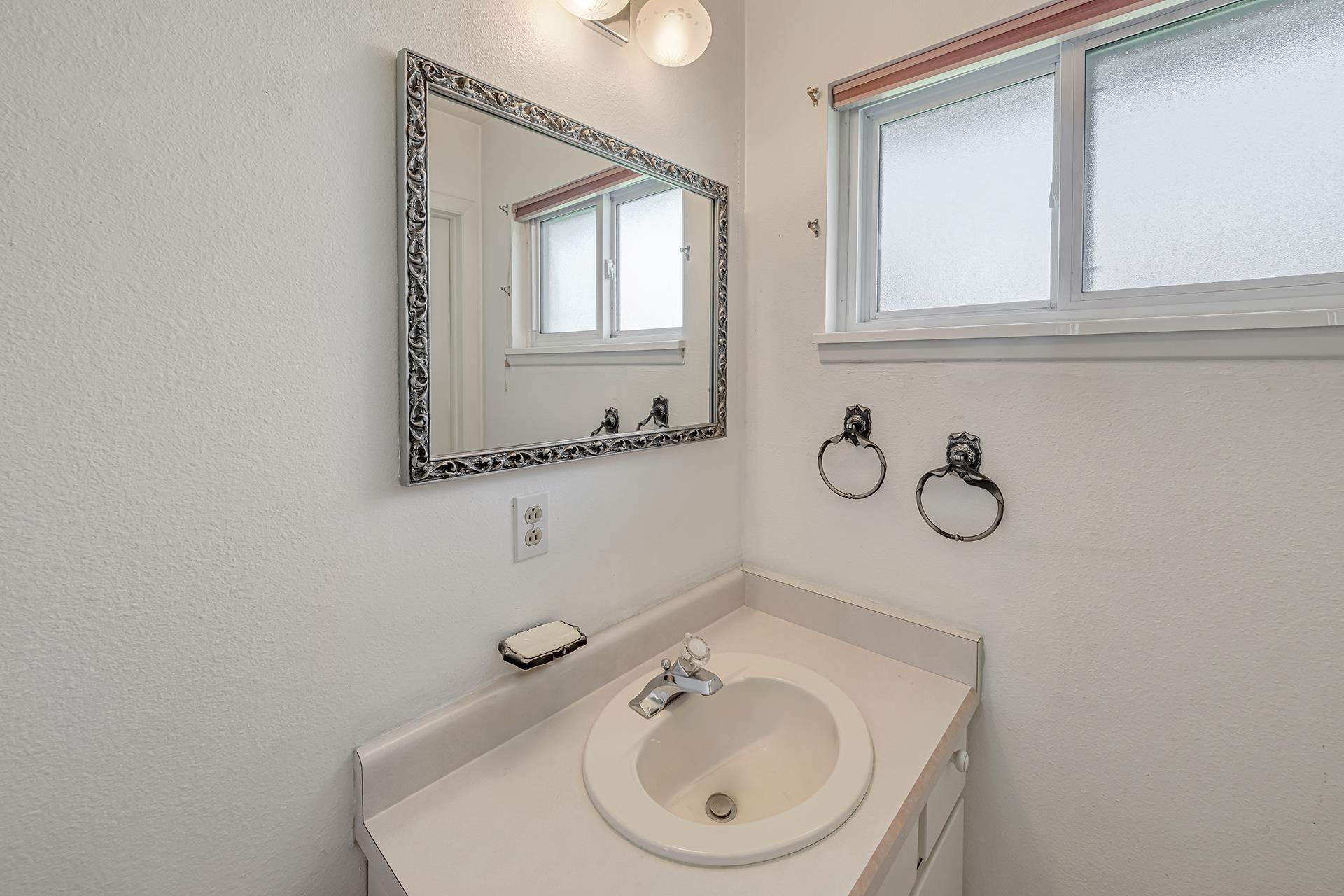 2252 Tiffany Drive