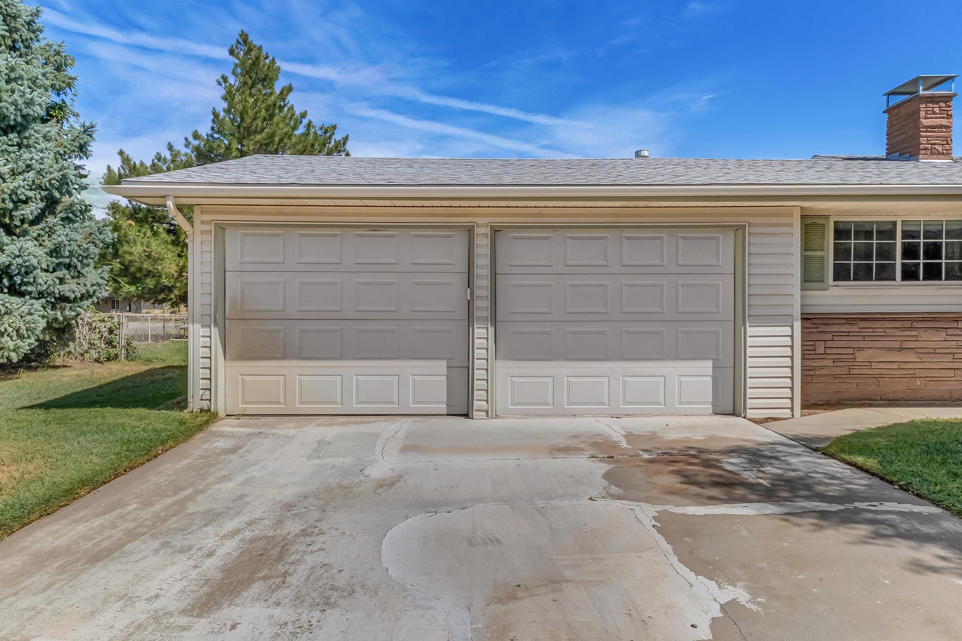 2252 Tiffany Drive