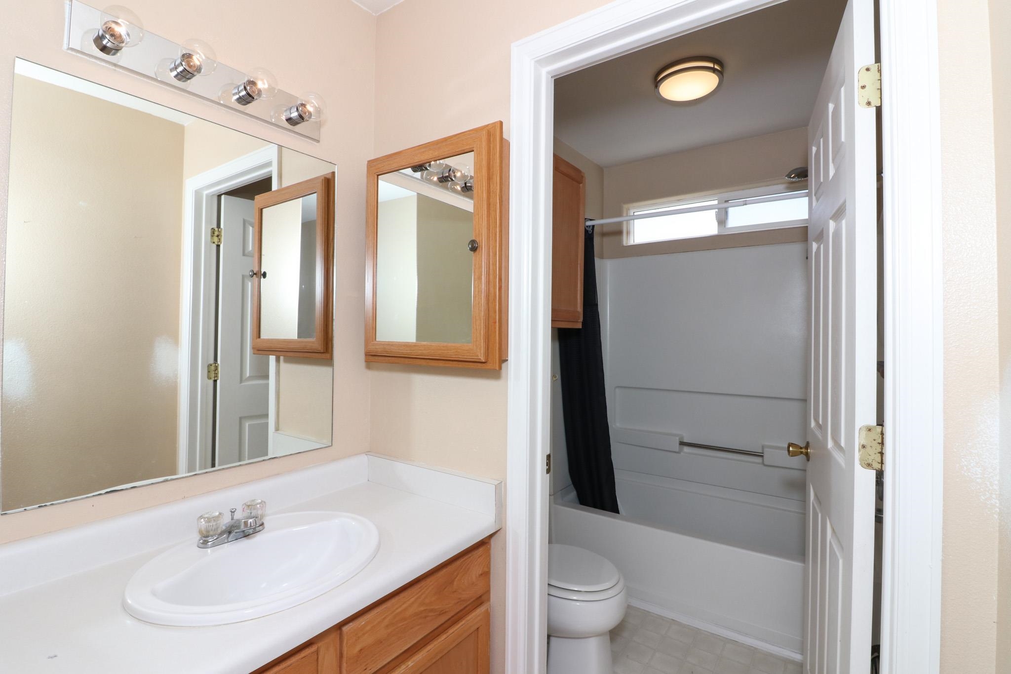 485 David Court