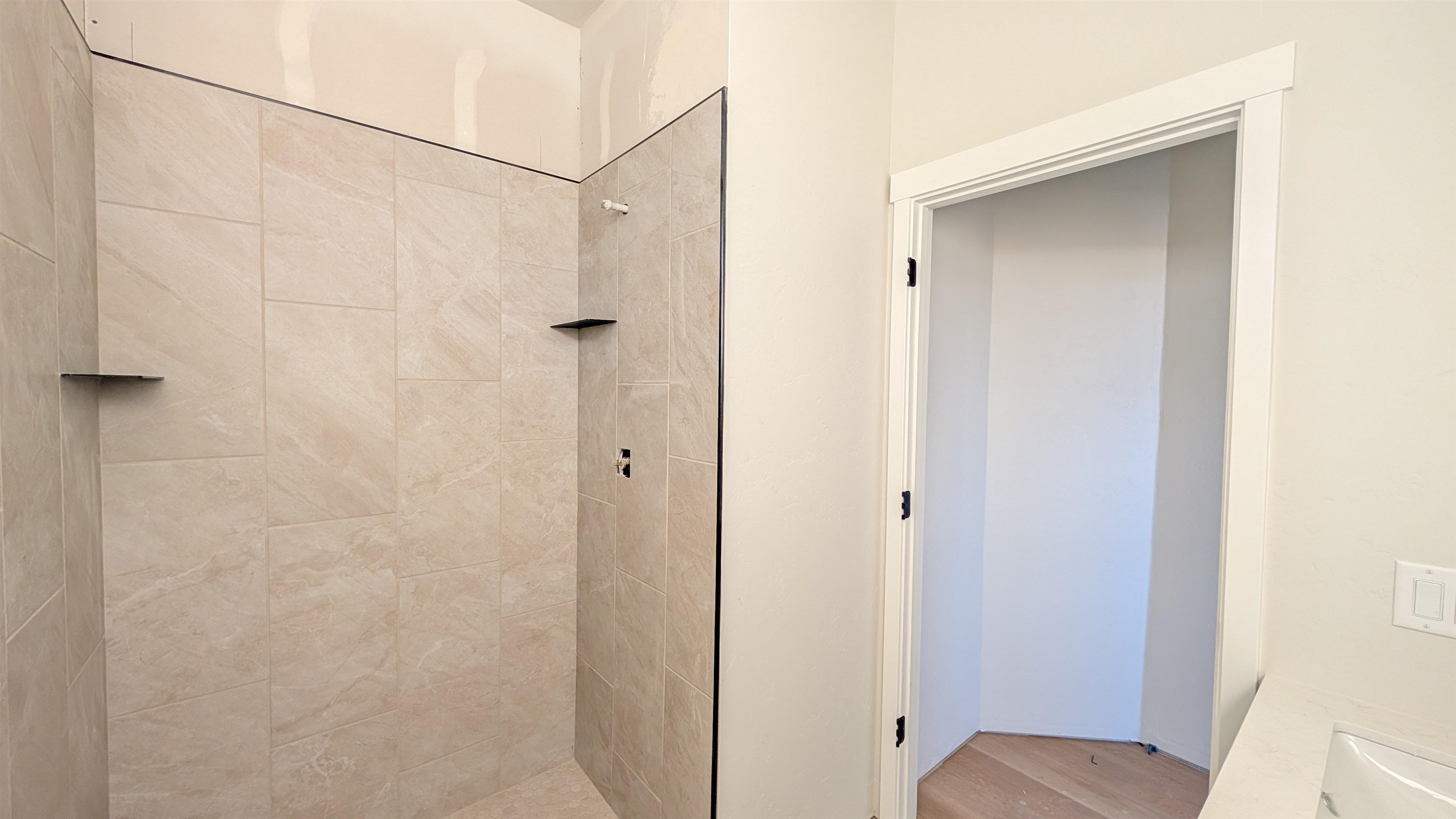 2471 Ross Road Unit: A
