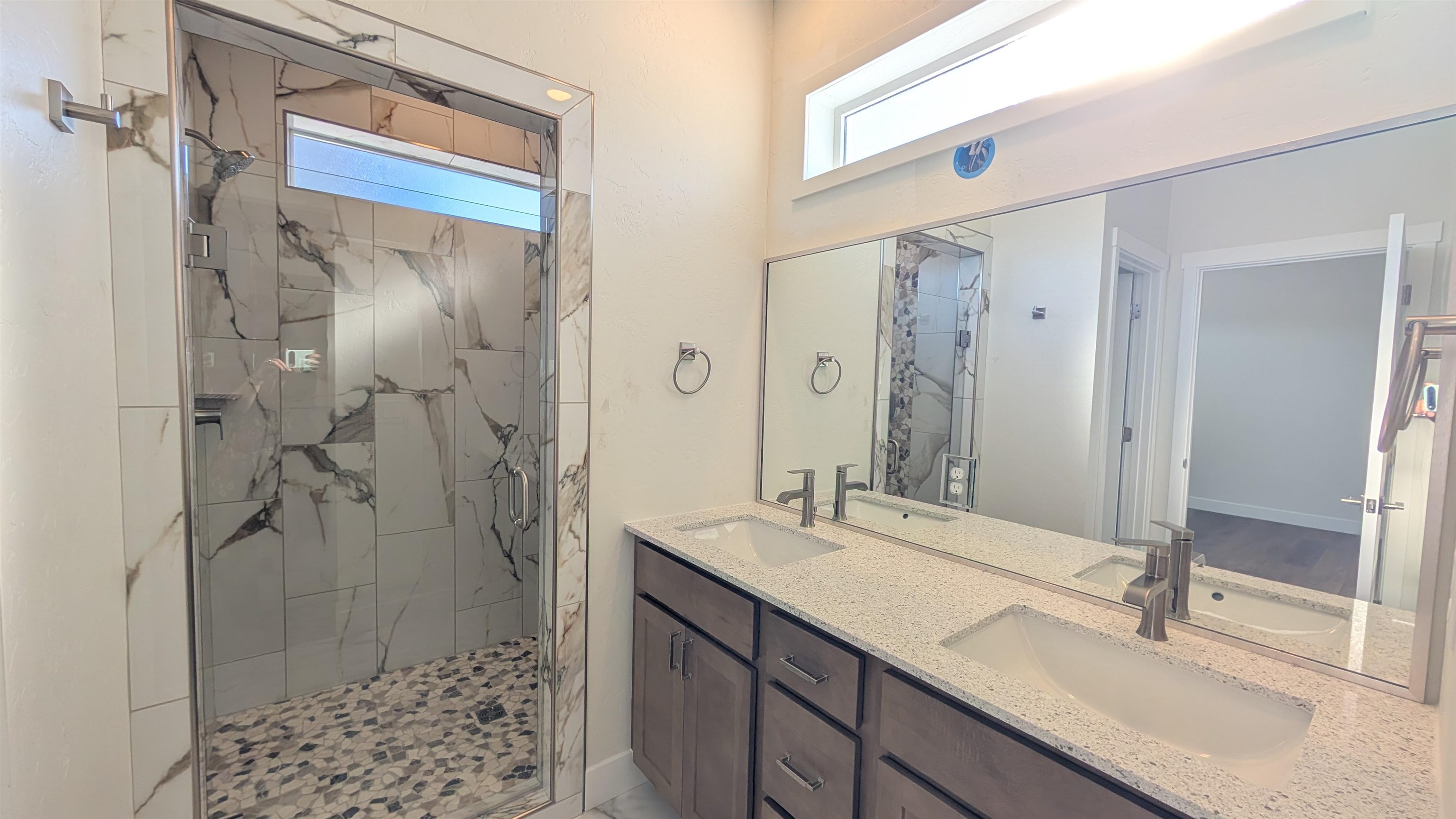 2471 Ross Road Unit: B