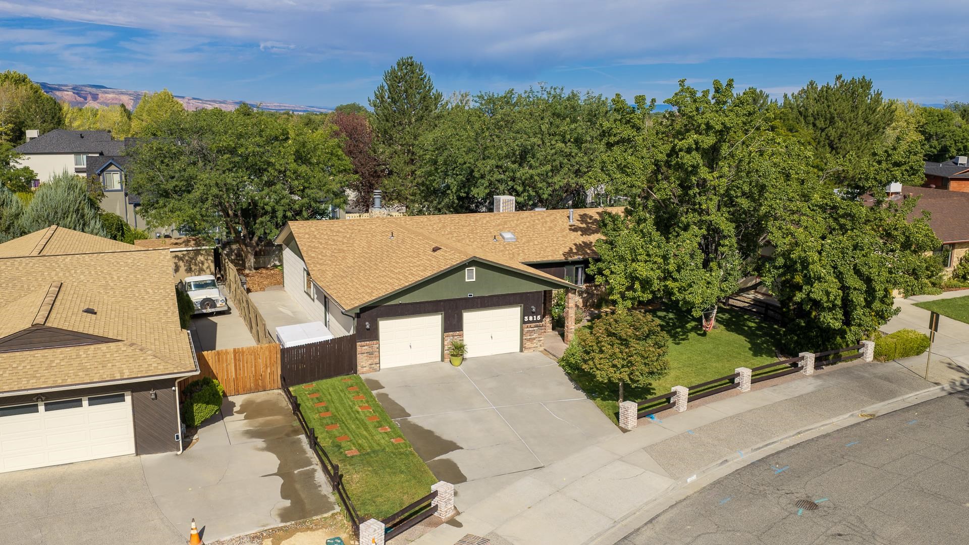 3815 Applewood Street
