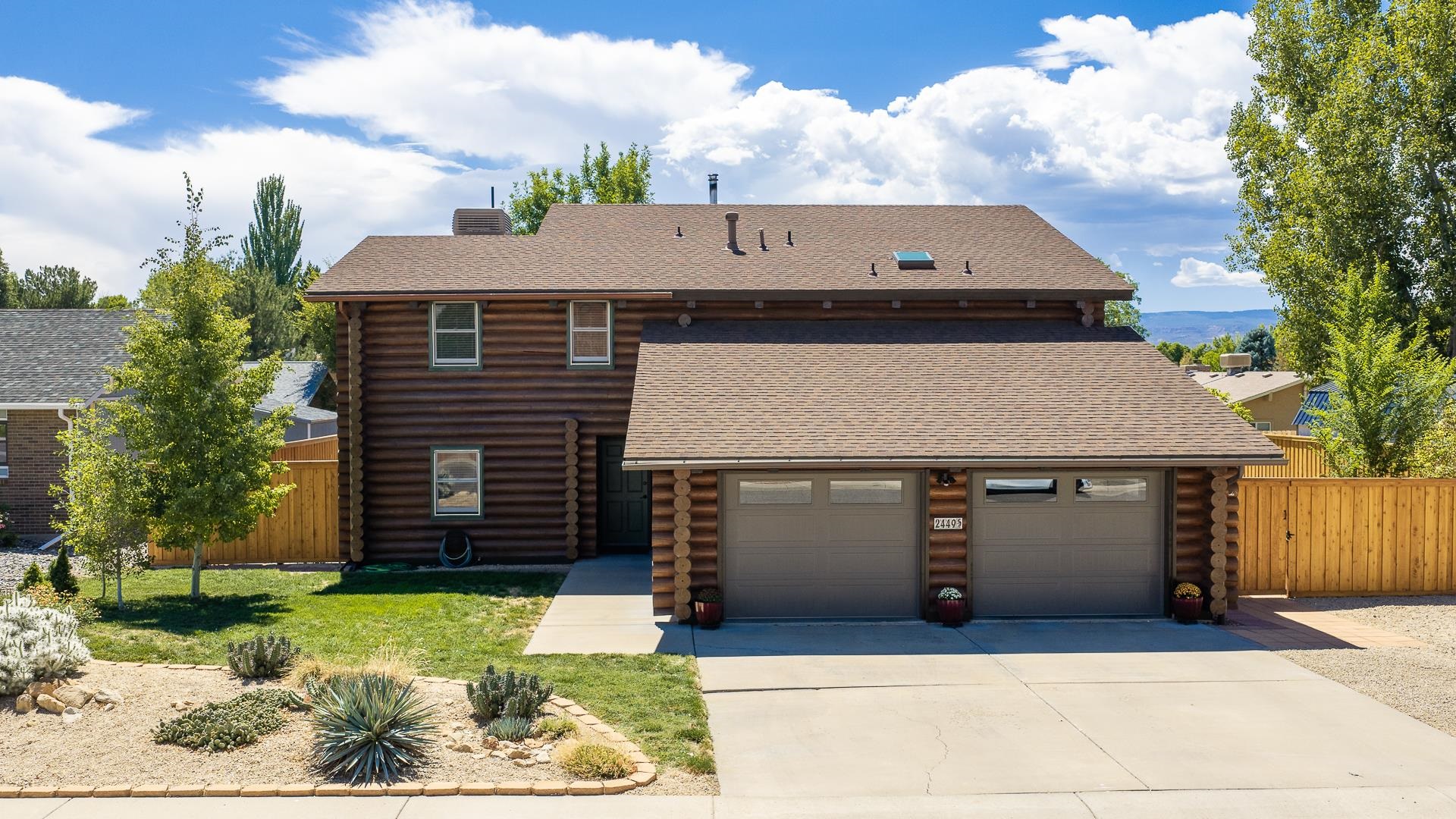 2449 Applewood Place