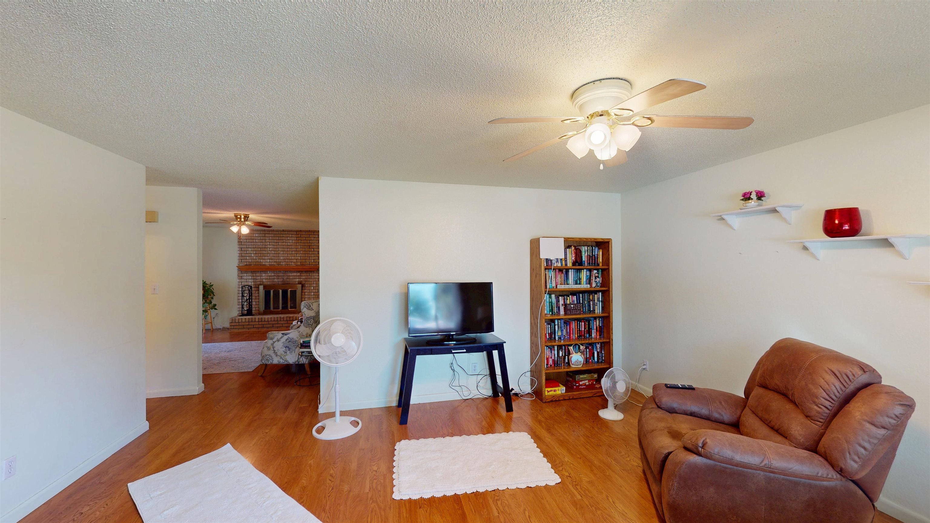 611 Hudsons Bay Drive