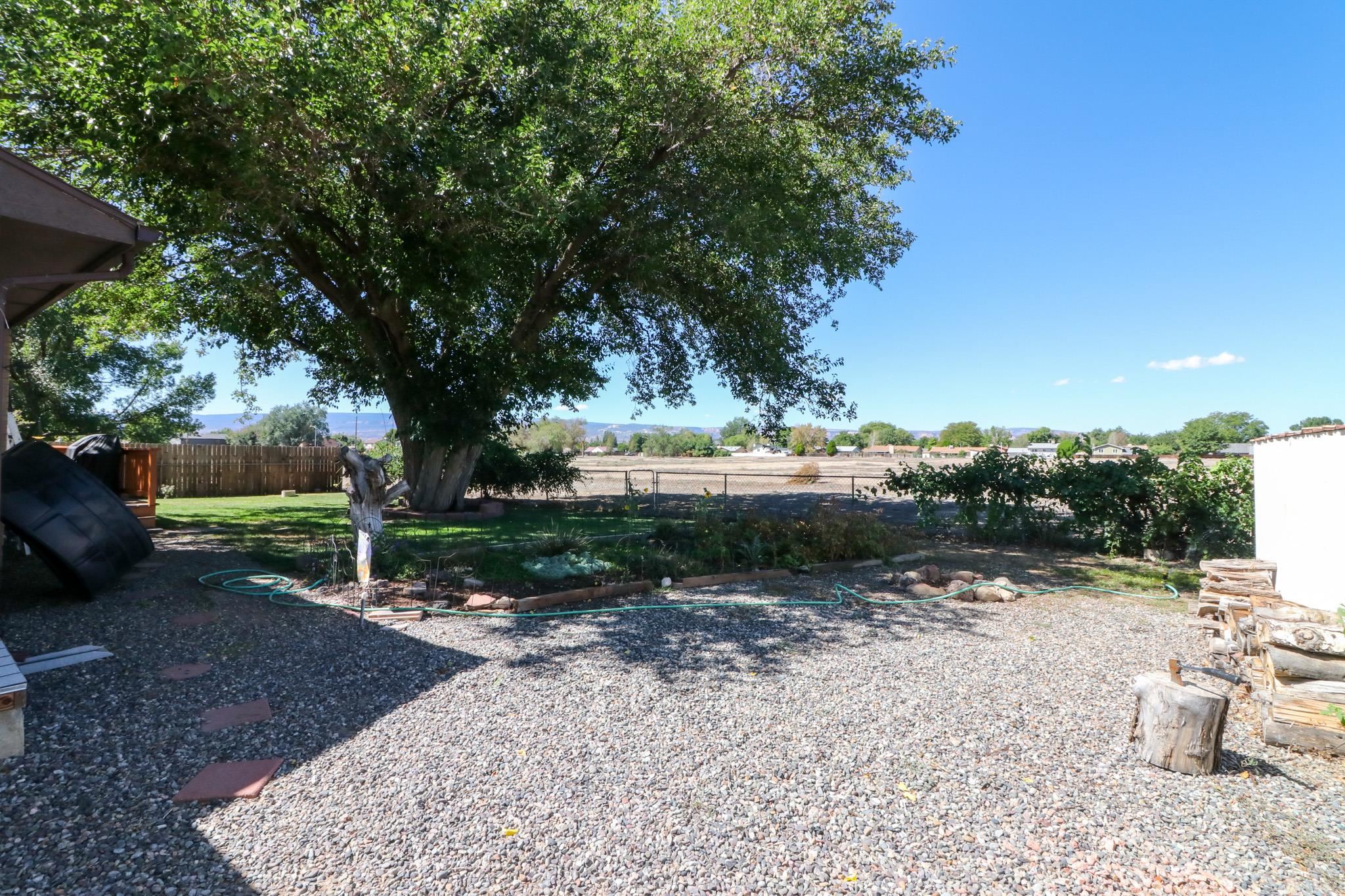 611 Hudsons Bay Drive