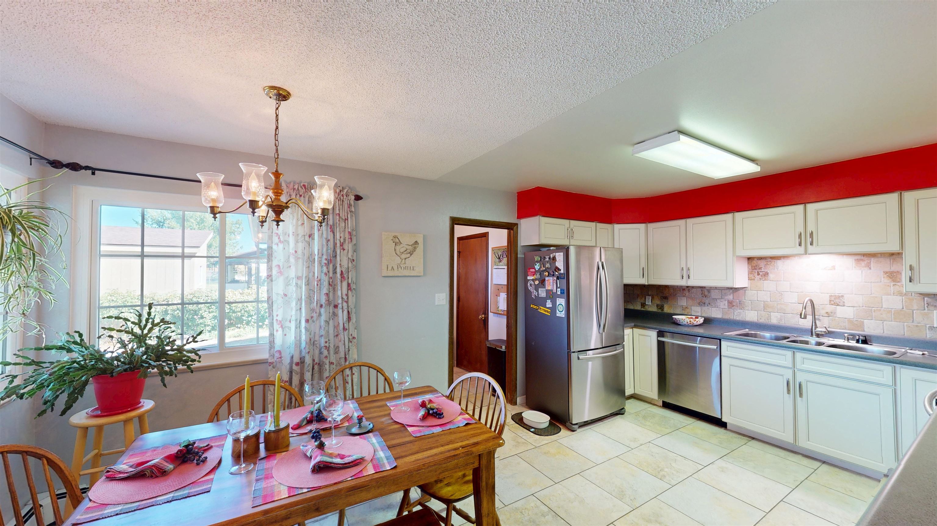 611 Hudsons Bay Drive