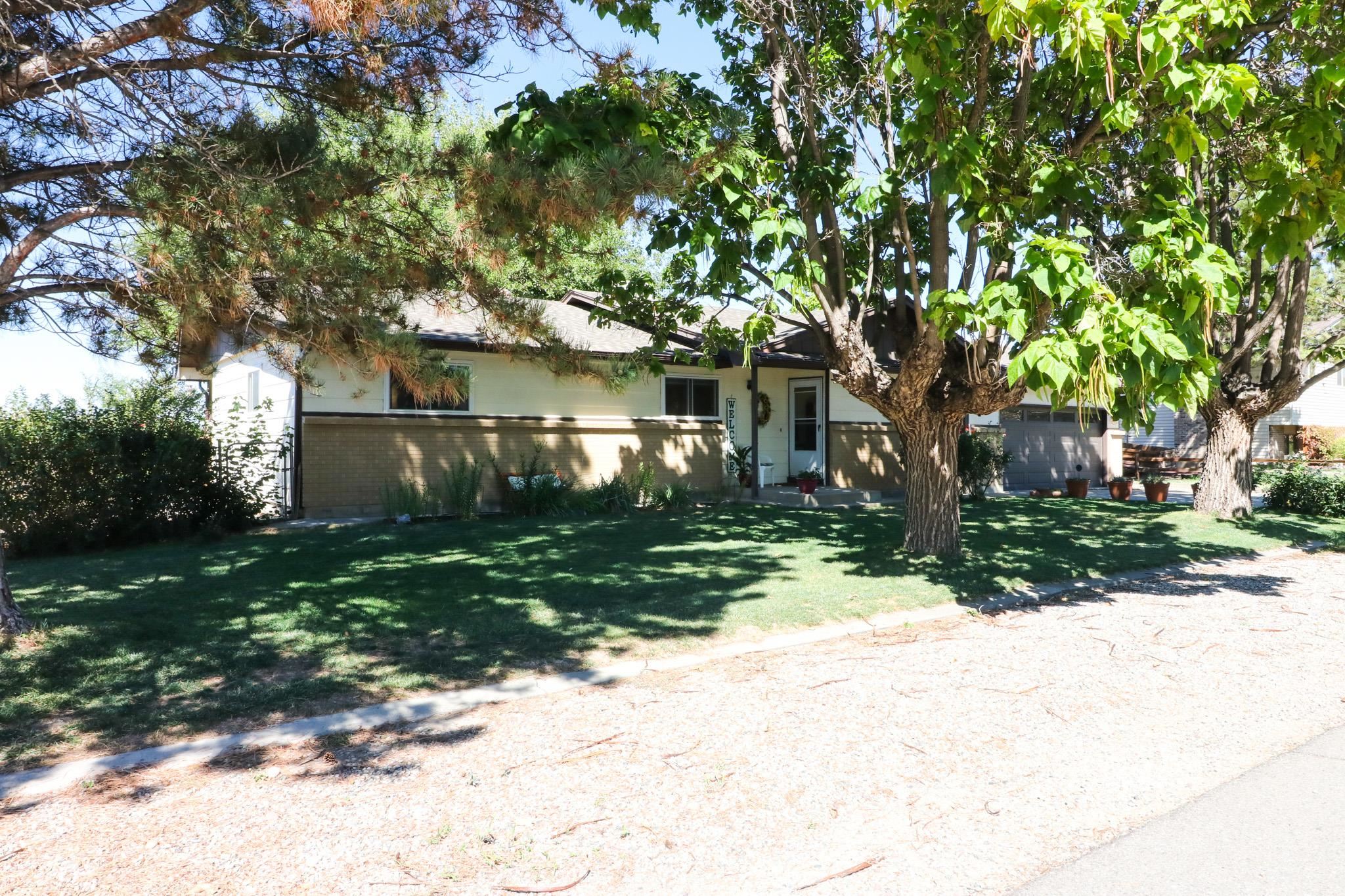 611 Hudsons Bay Drive
