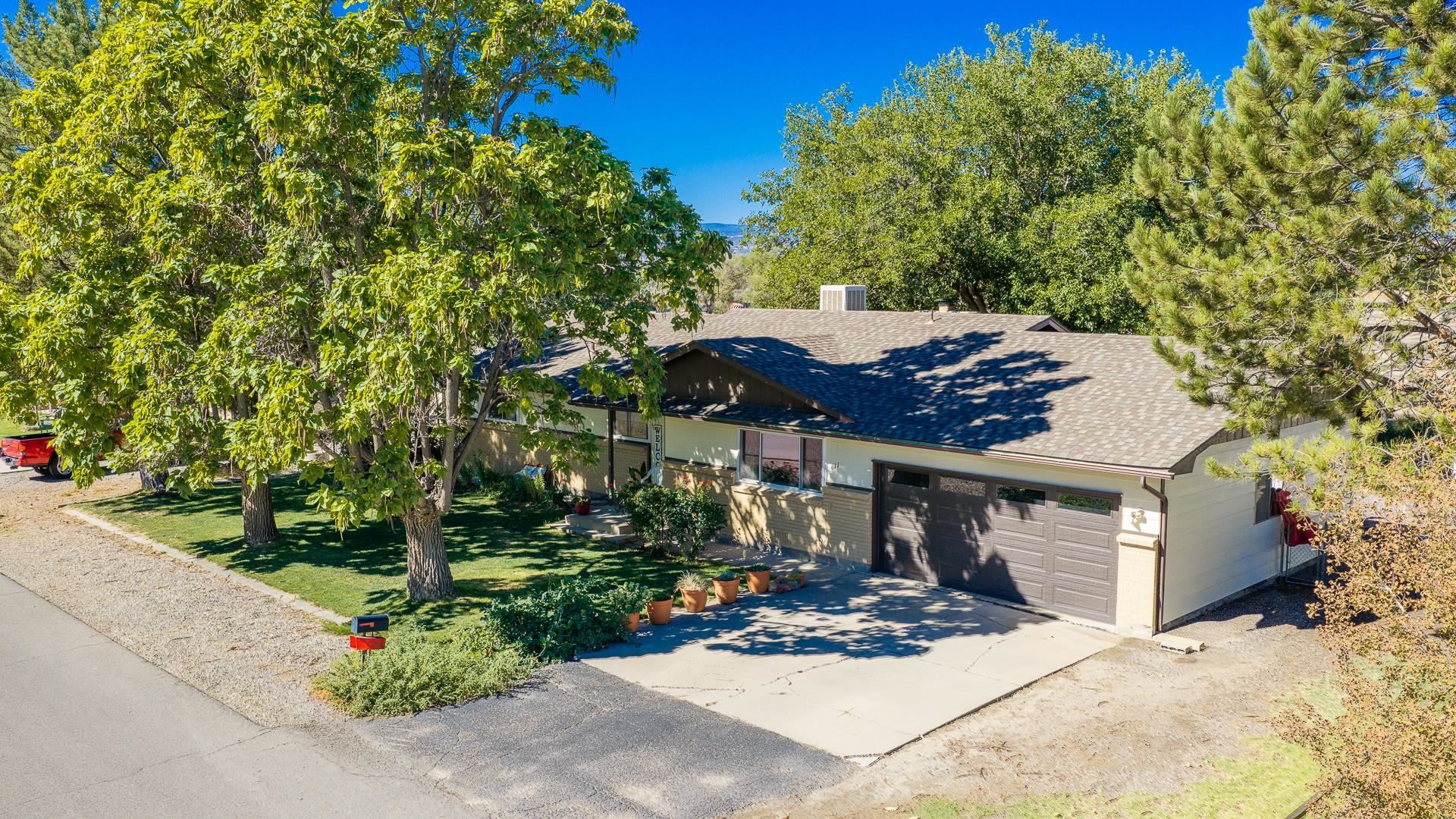 611 Hudsons Bay Drive