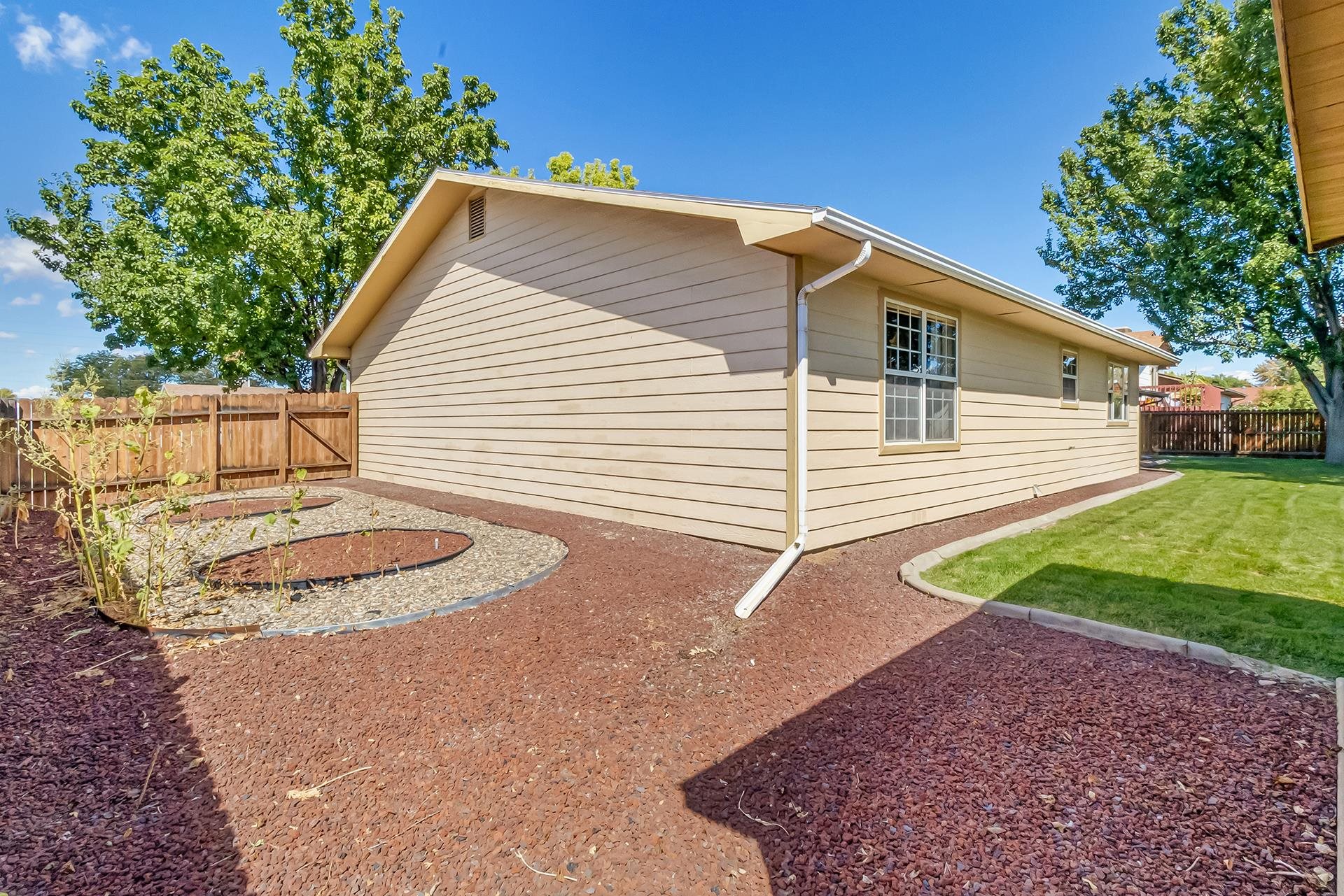 578 Green Court