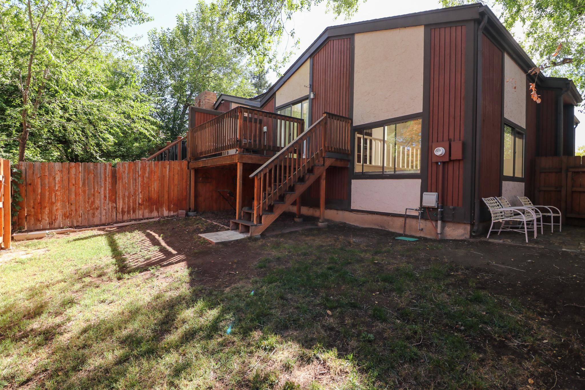 1022 Lakeside Drive