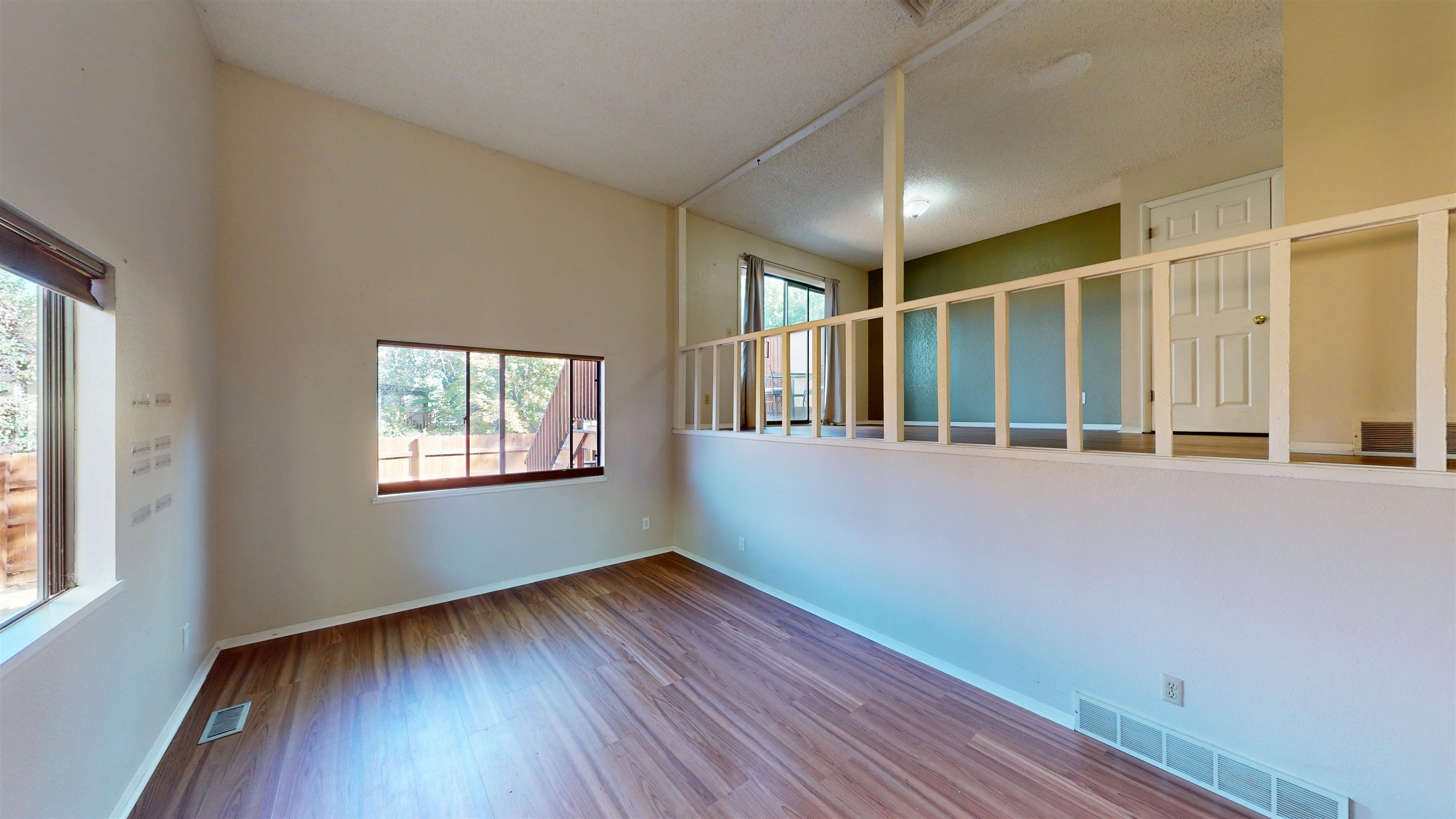 1022 Lakeside Drive