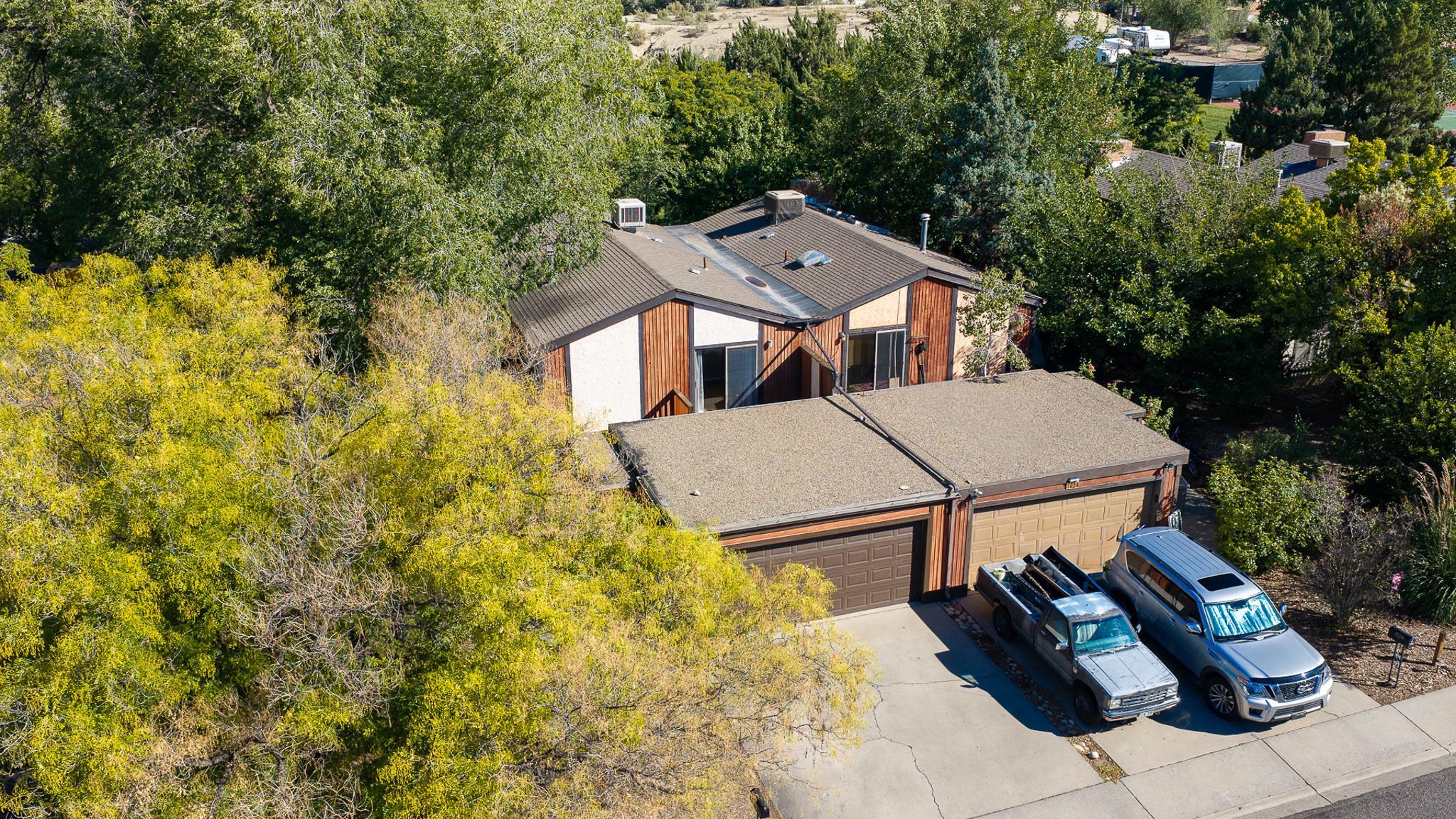 1022 Lakeside Drive