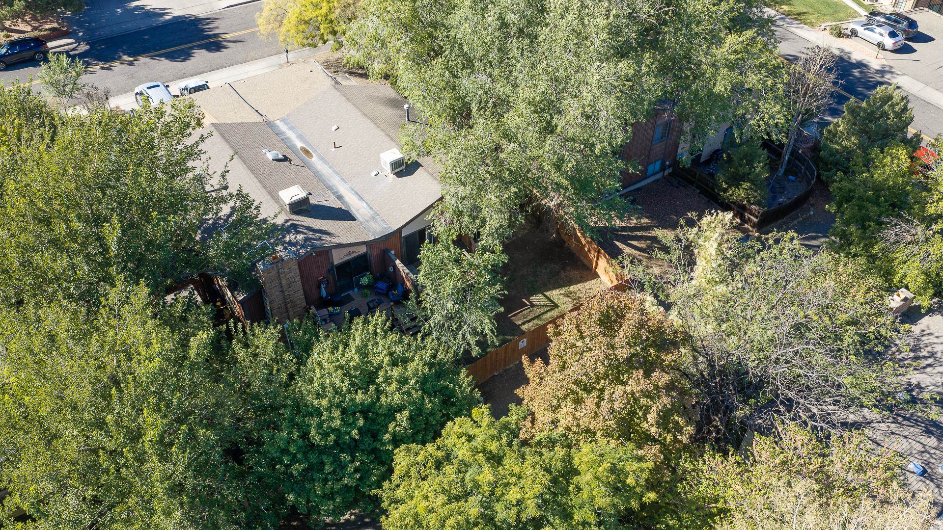 1022 Lakeside Drive
