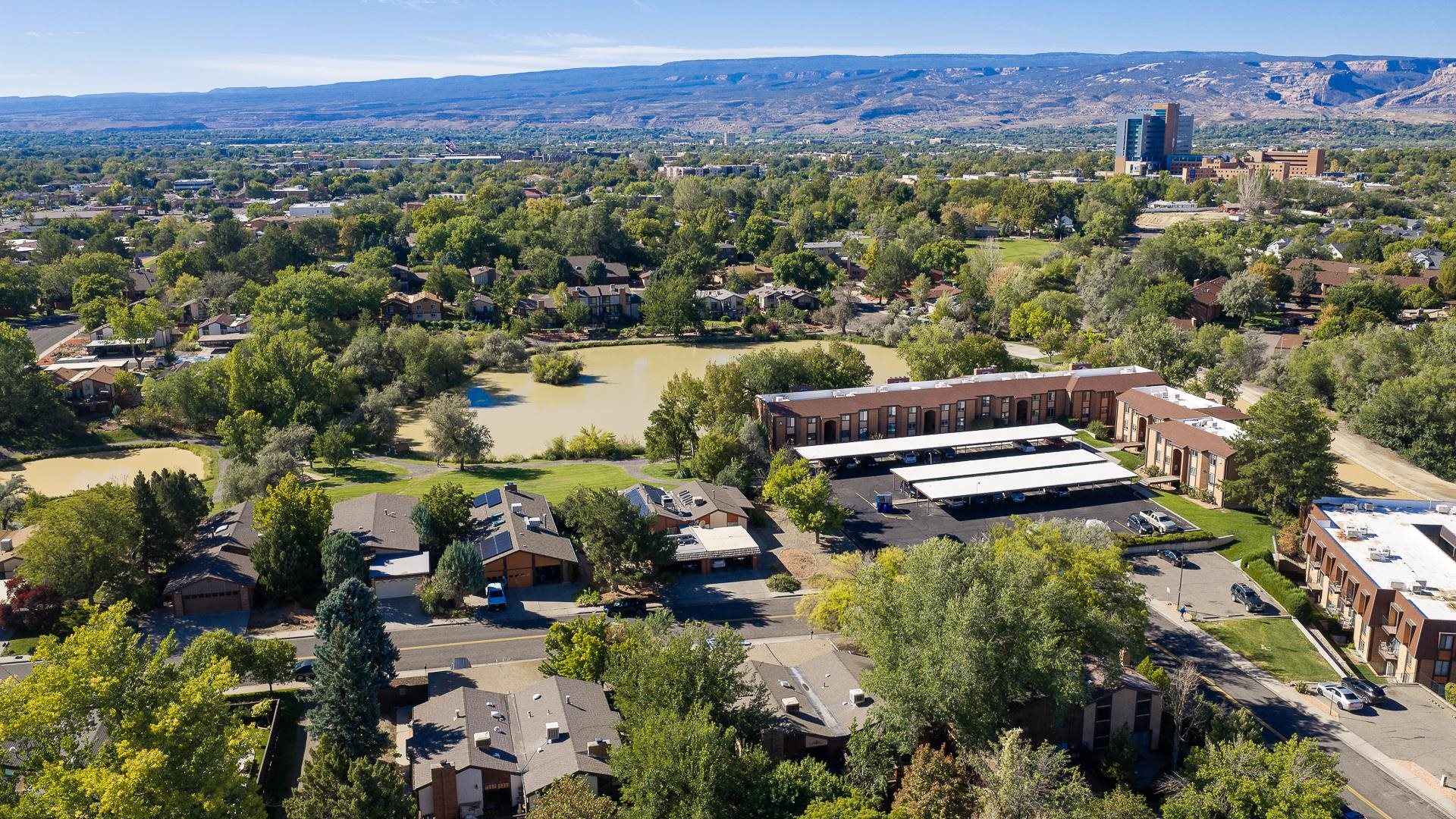 1022 Lakeside Drive