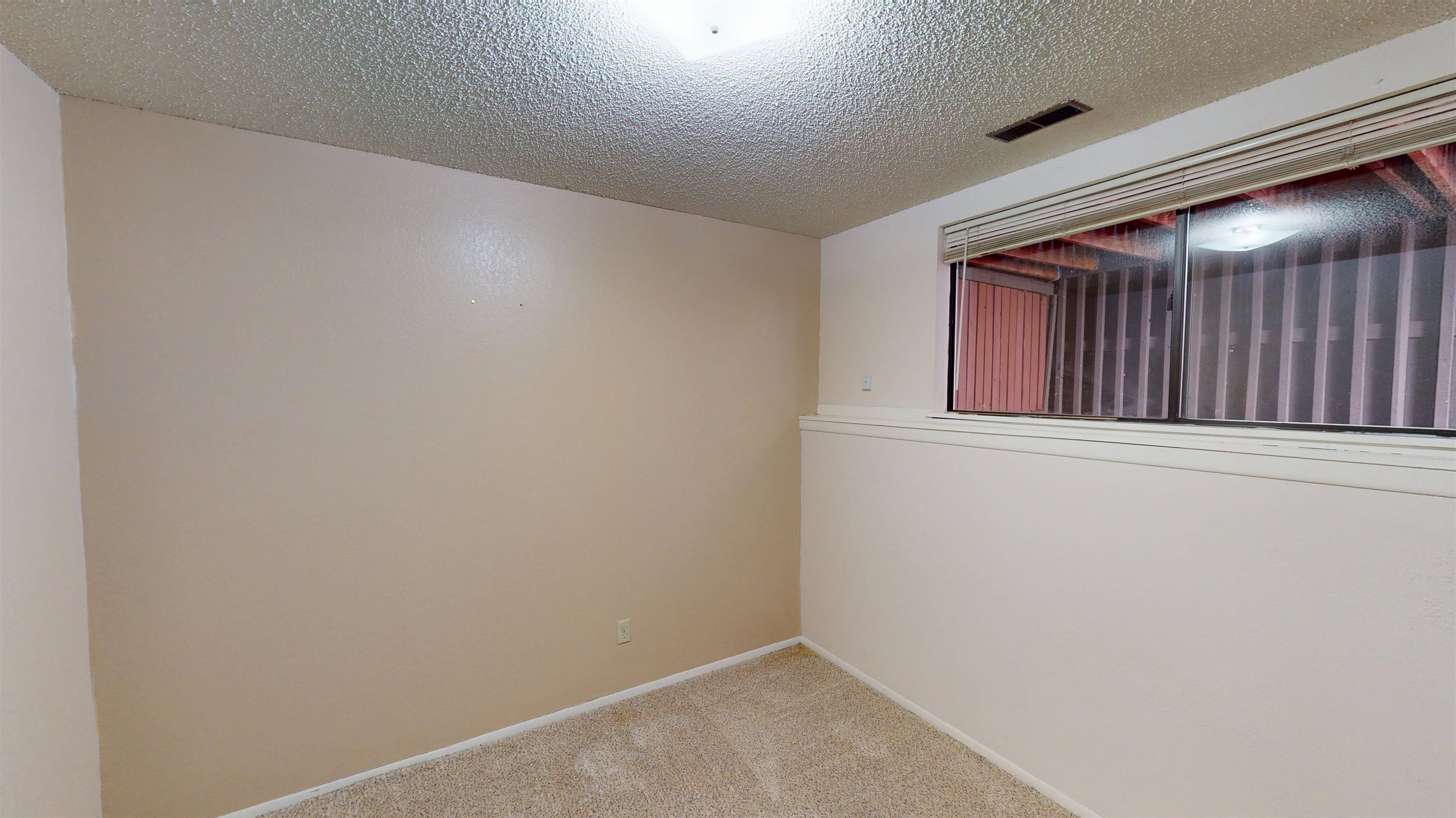 1022 Lakeside Drive