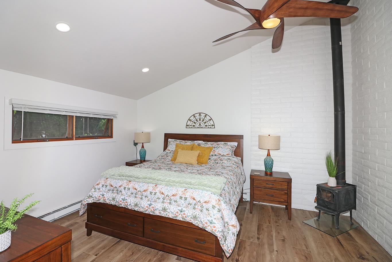 385 Ridge View Drive