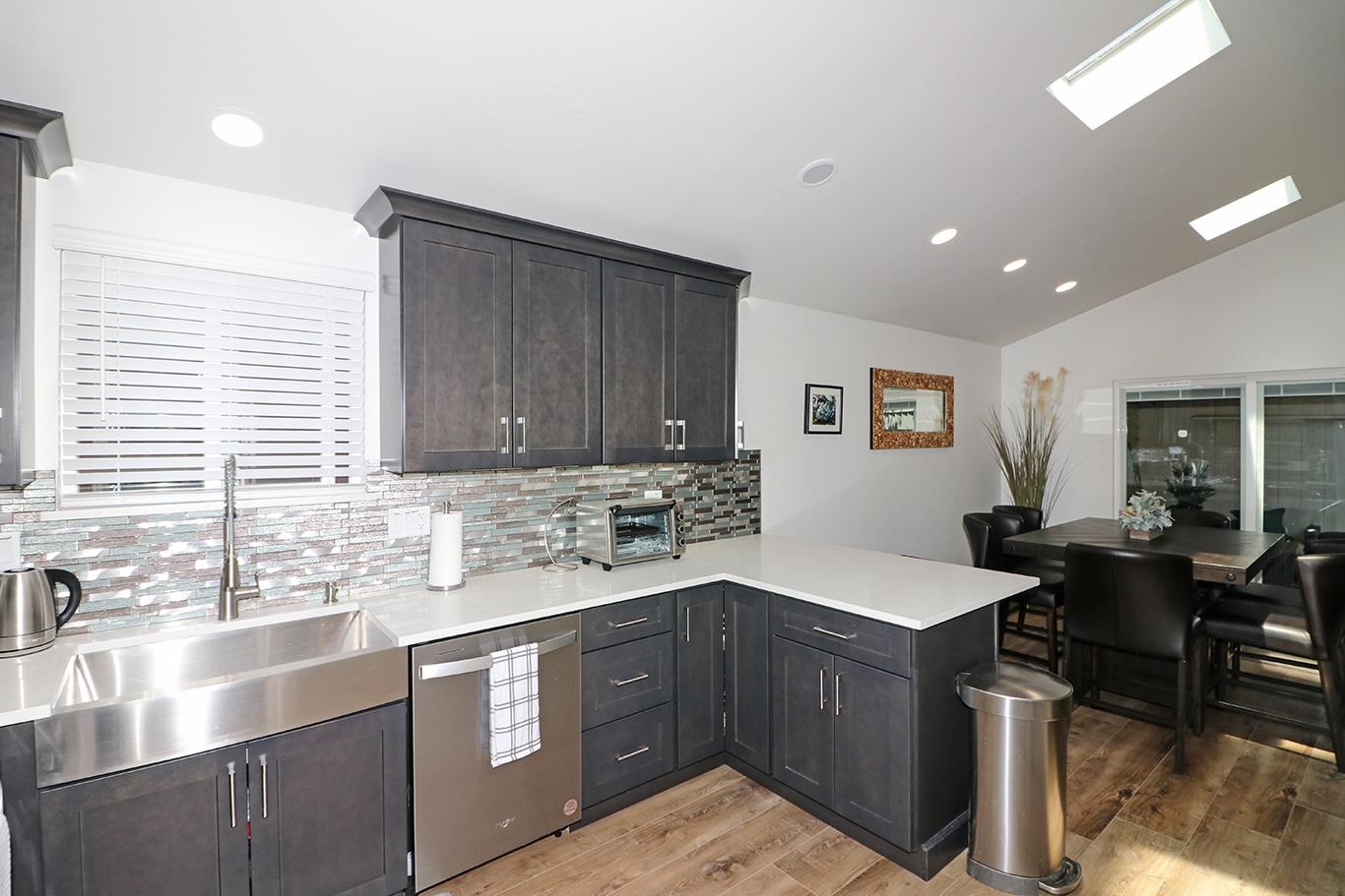 385 Ridge View Drive