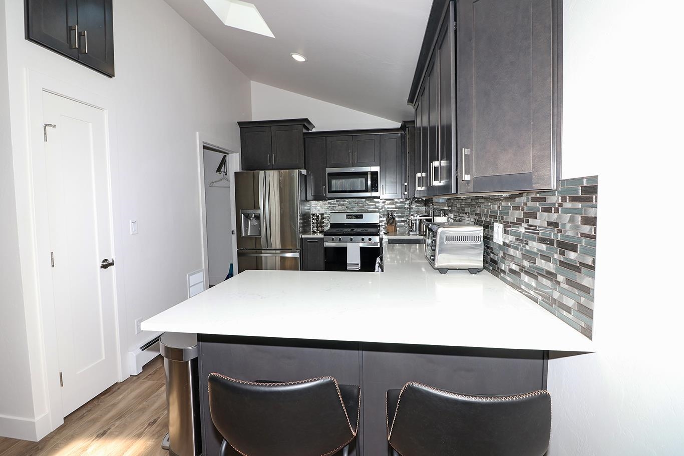 385 Ridge View Drive
