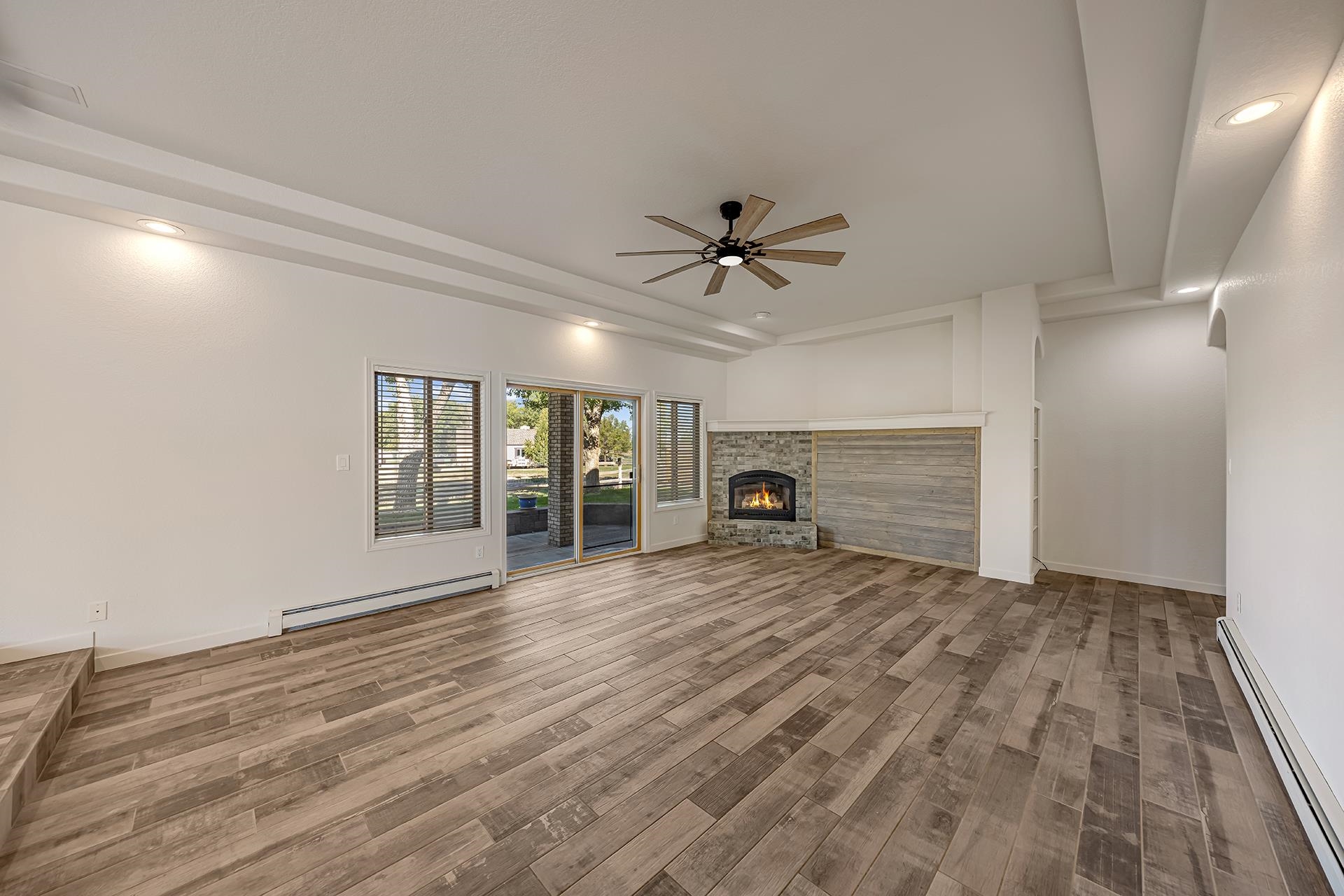 545 Pinnacle Court