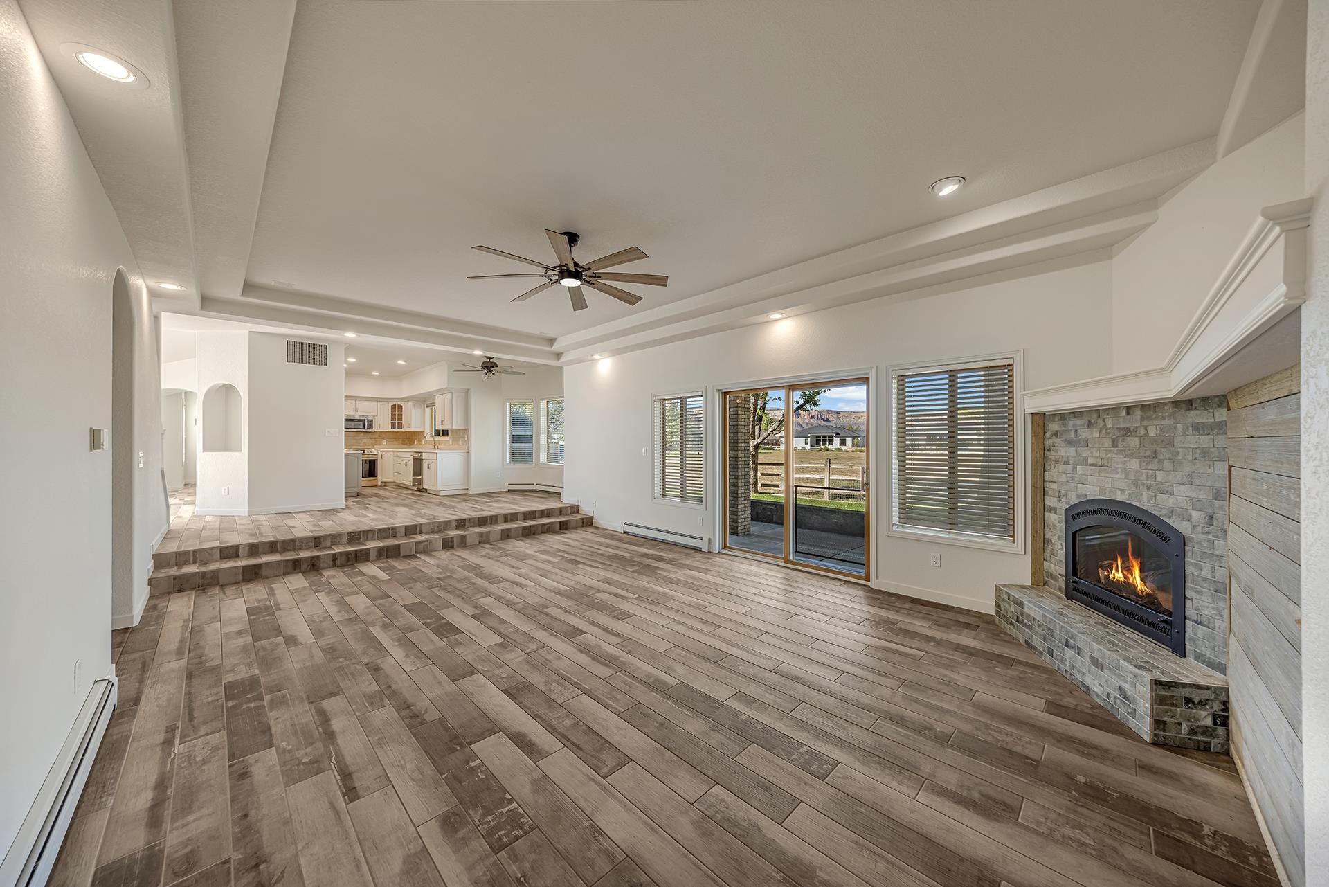 545 Pinnacle Court