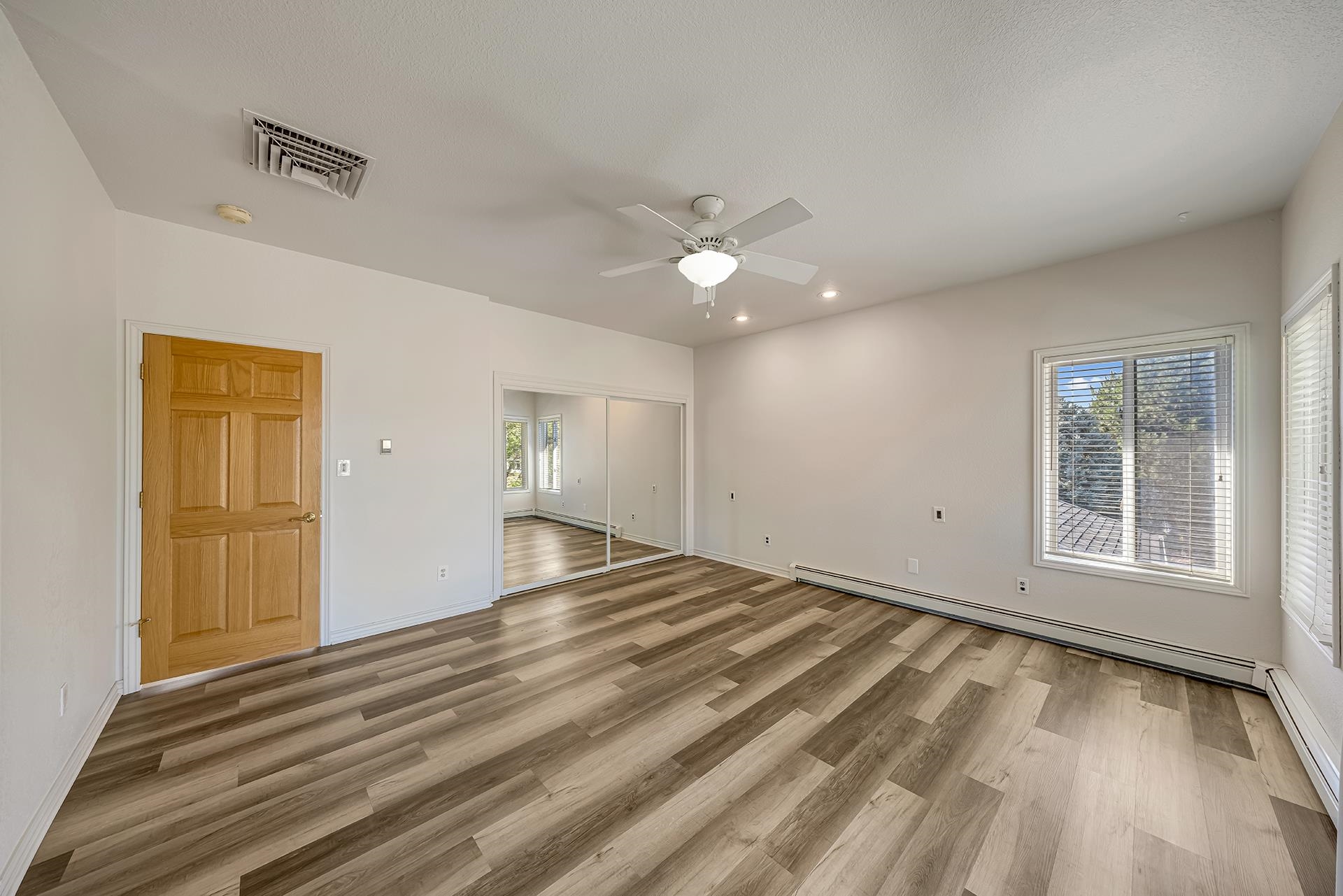 545 Pinnacle Court
