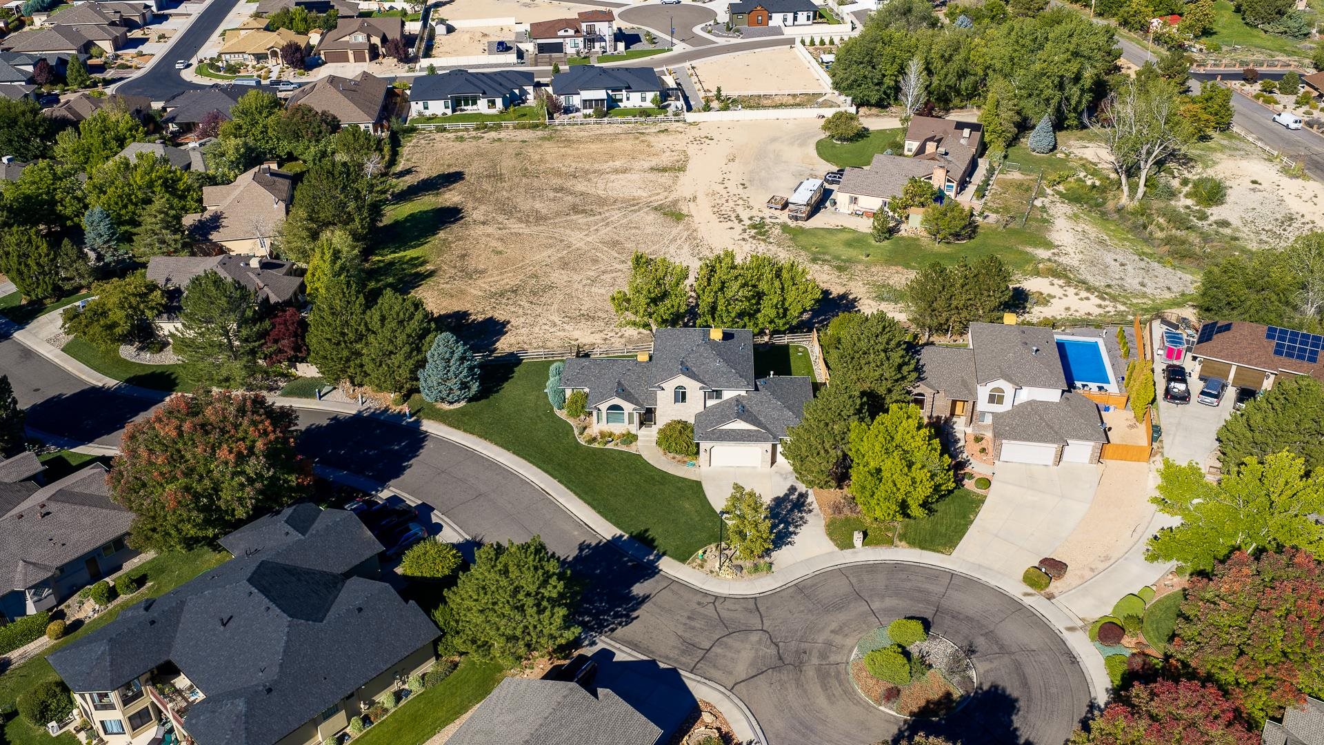 545 Pinnacle Court
