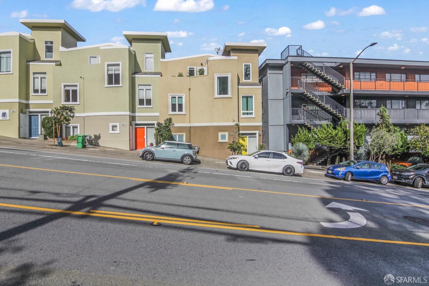 672 Clipper Street # 1