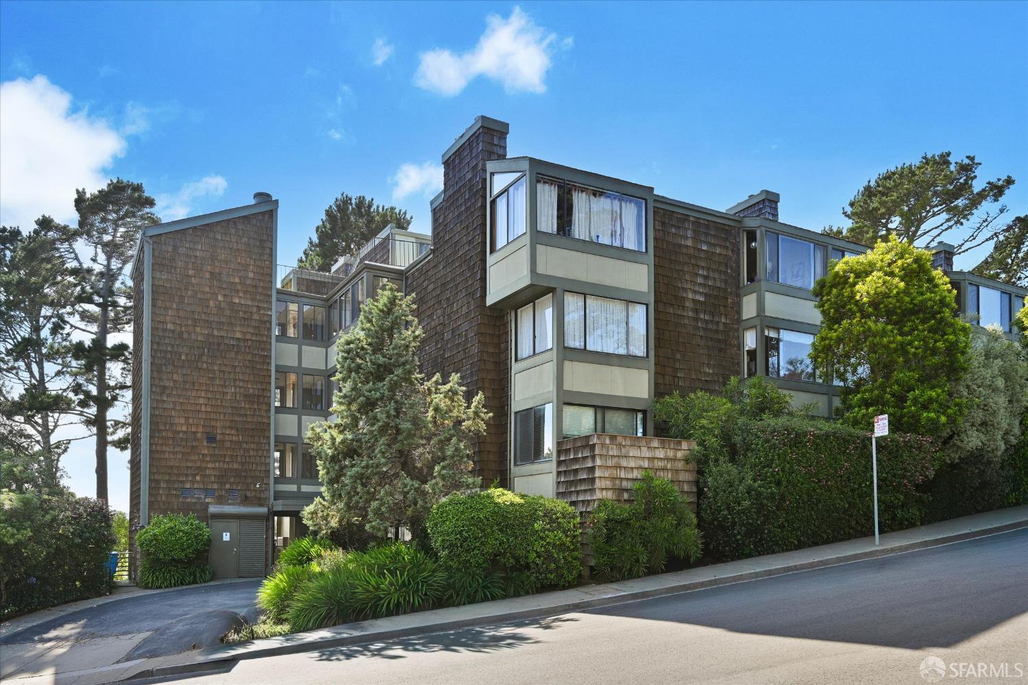 60 Ora Way # 105H