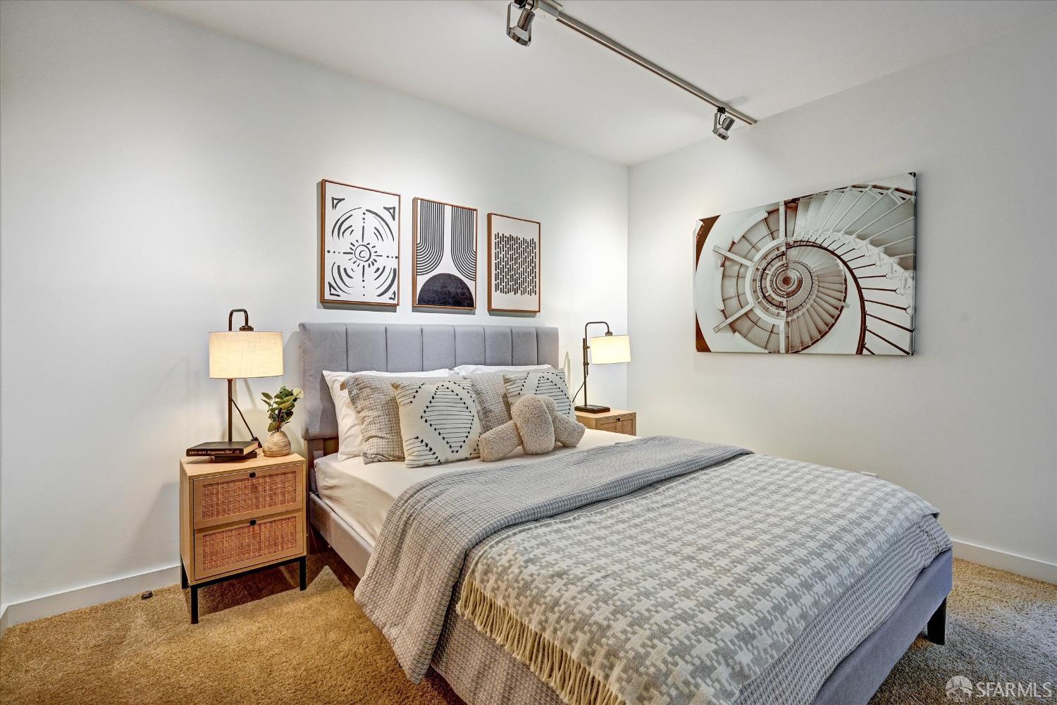 60 Ora Way # 105H