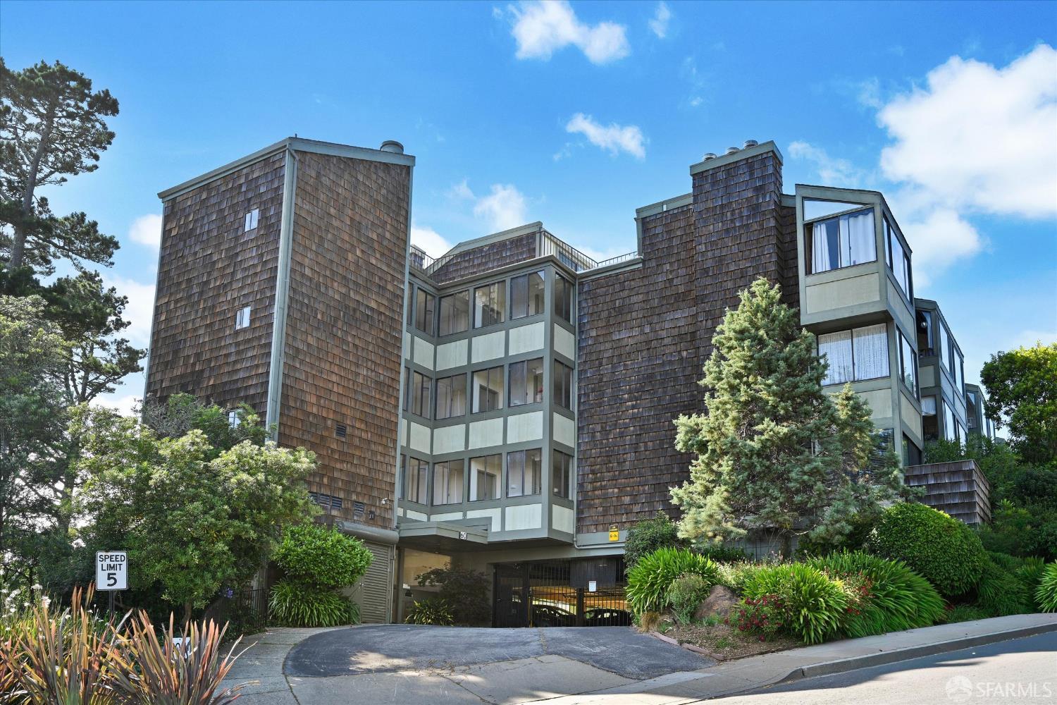 60 Ora Way # 105H