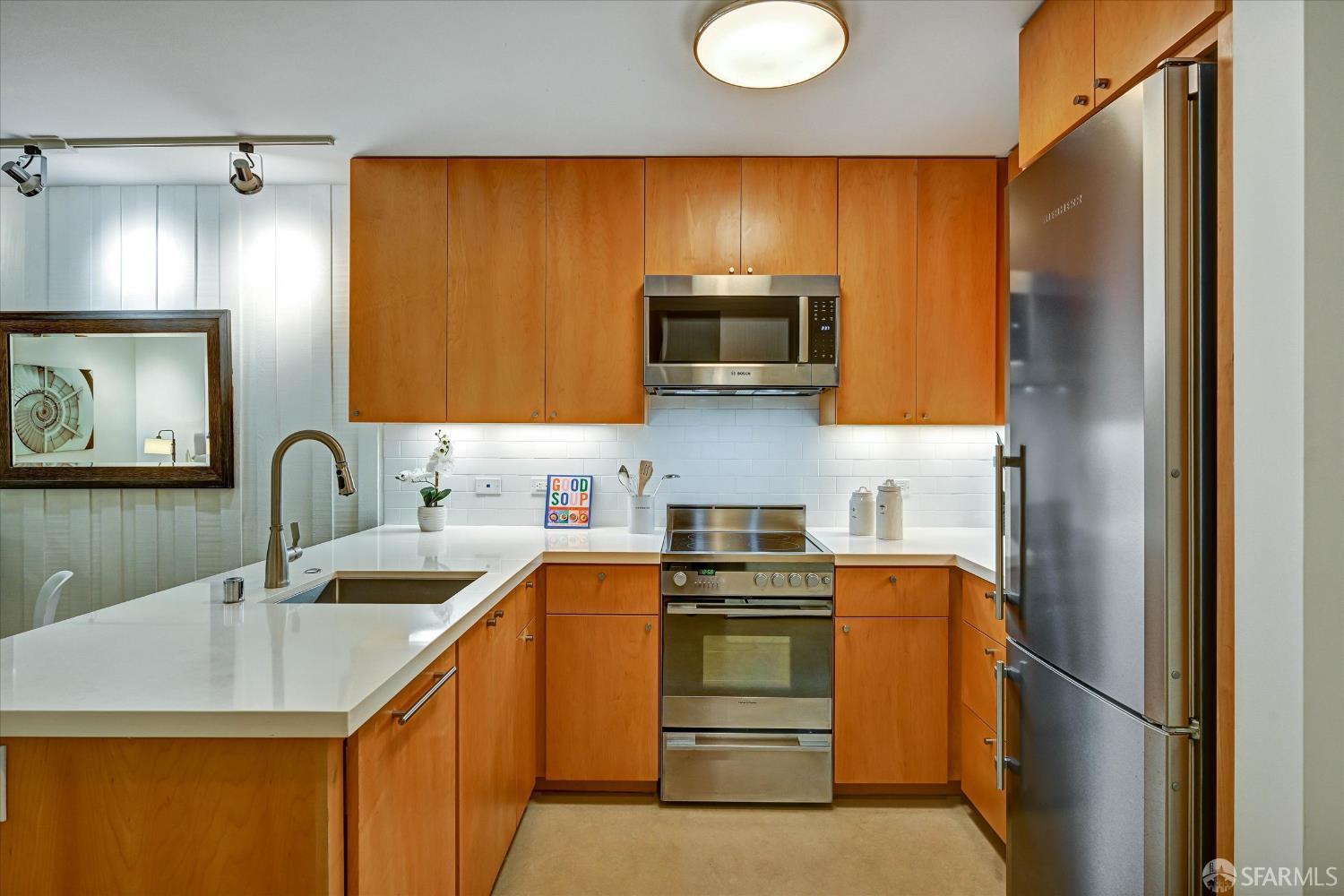 60 Ora Way # 105H