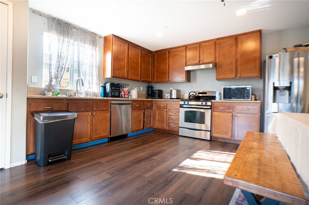 34133 Dianthus Lane