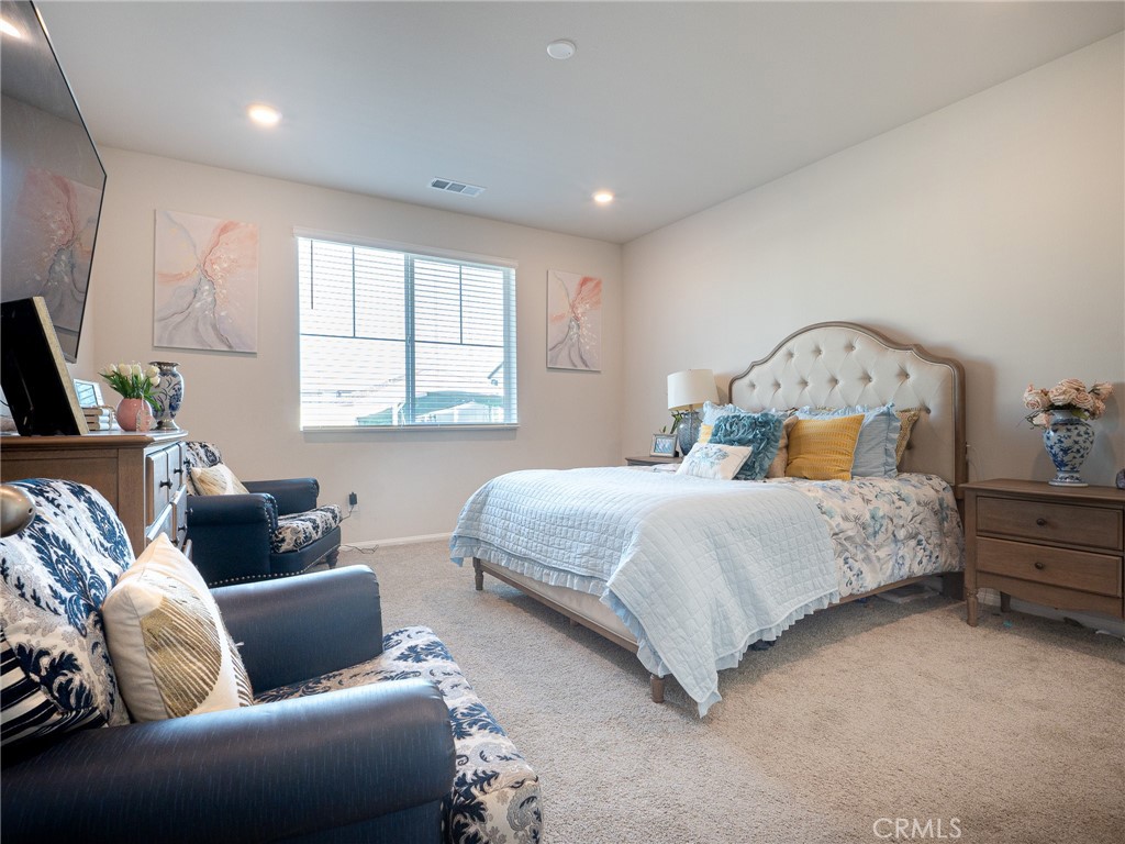32910 Linecroft Court