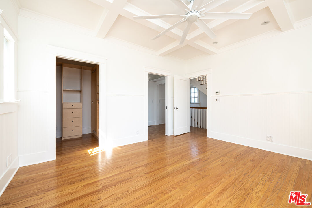 23 20Th Ave