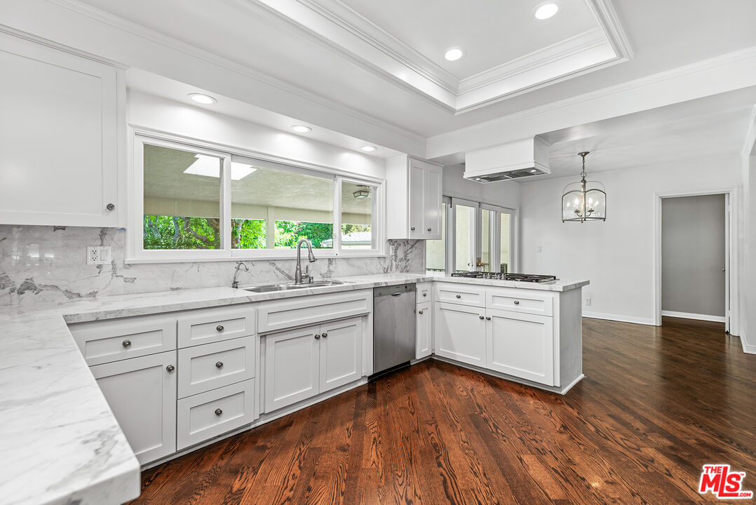 374 Homewood Rd