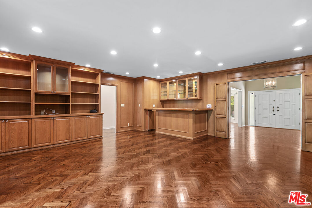 374 Homewood Rd