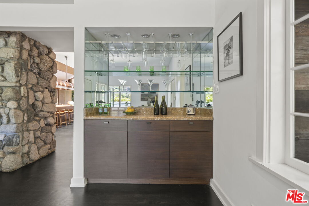 3 Latimer Rd