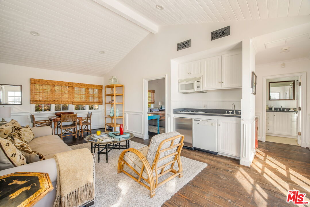 30810 Broad Beach Rd