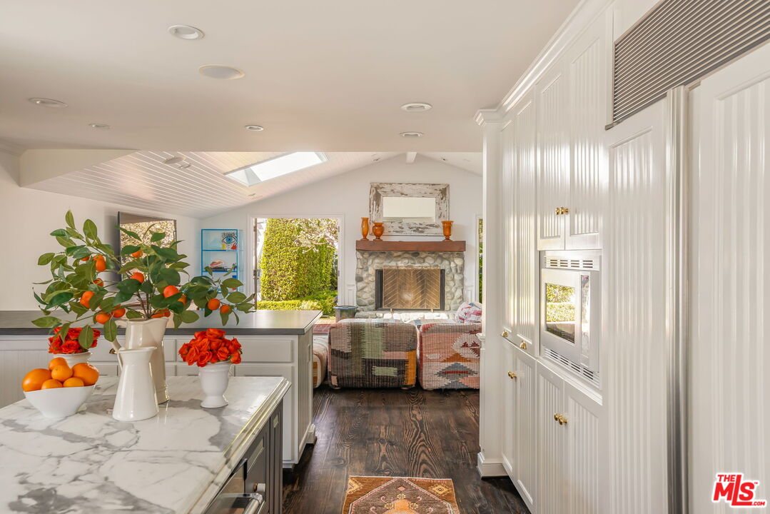 30810 Broad Beach Rd