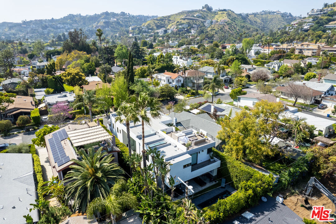 1540 N Curson Ave