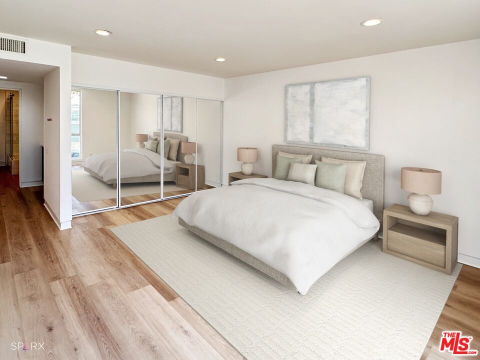301 S Rexford Dr Unit: 1