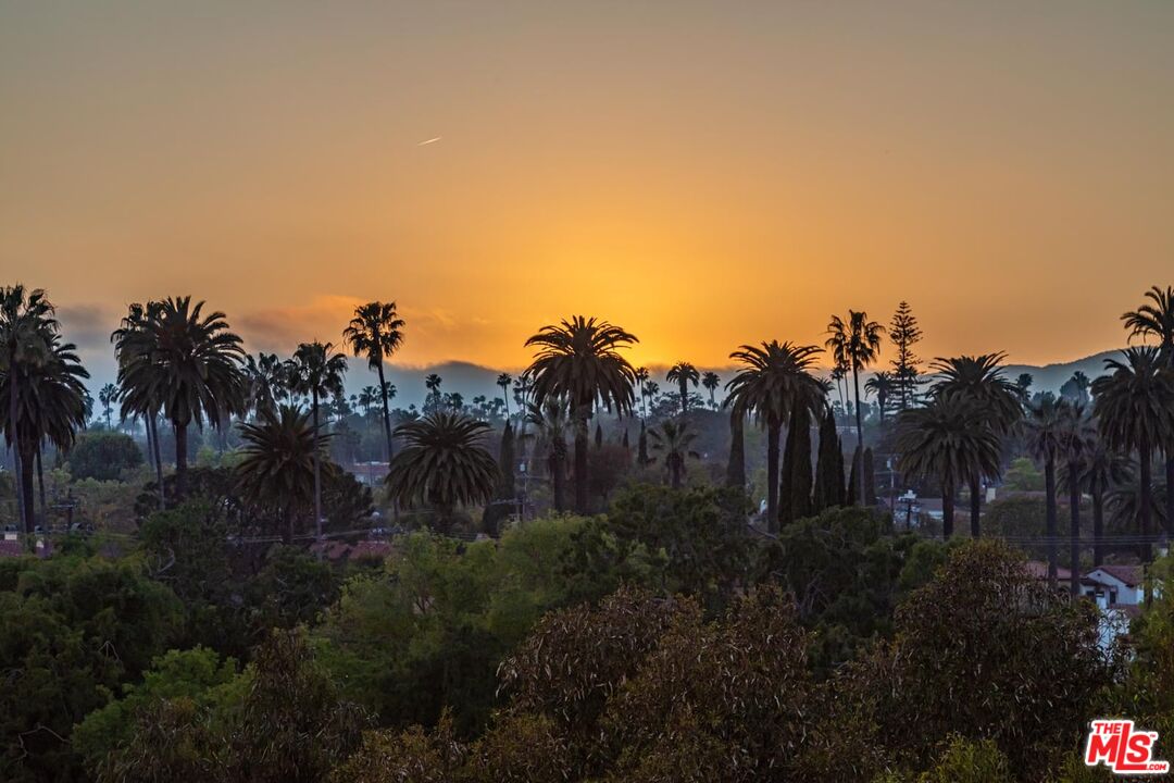 455 N Palm Dr Unit: PH